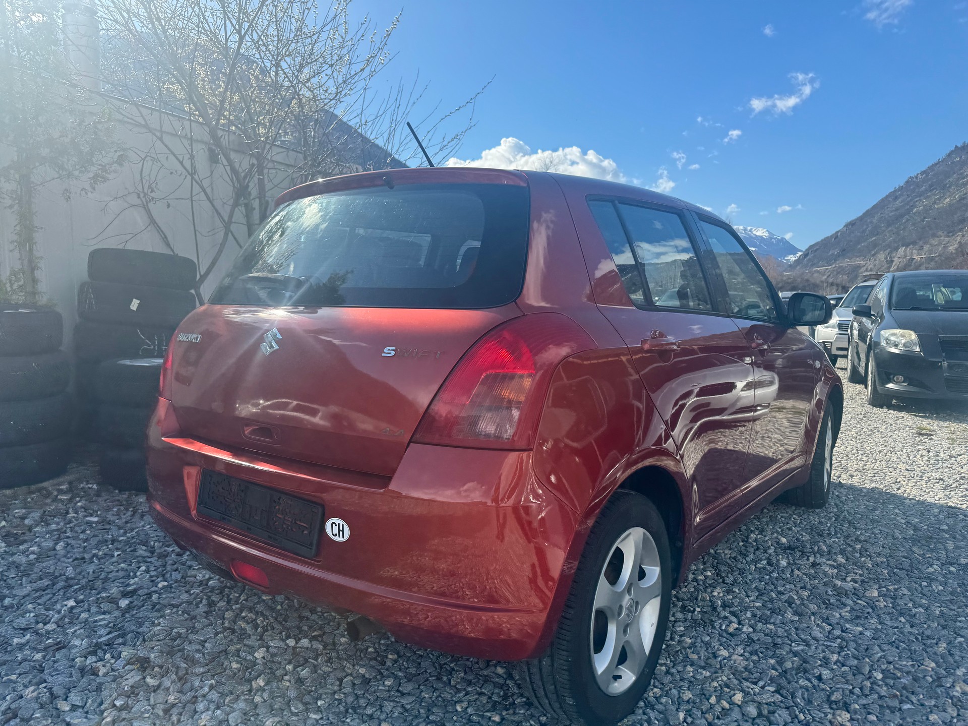SUZUKI Swift 1.3i 16V GL Top 4x4-image-2