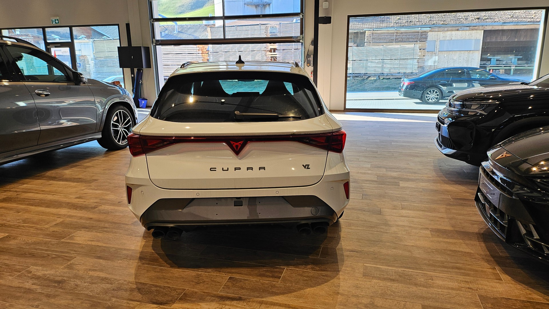 CUPRA LEON ST 2.0 TSI VZ DSG 4Drive-image-11