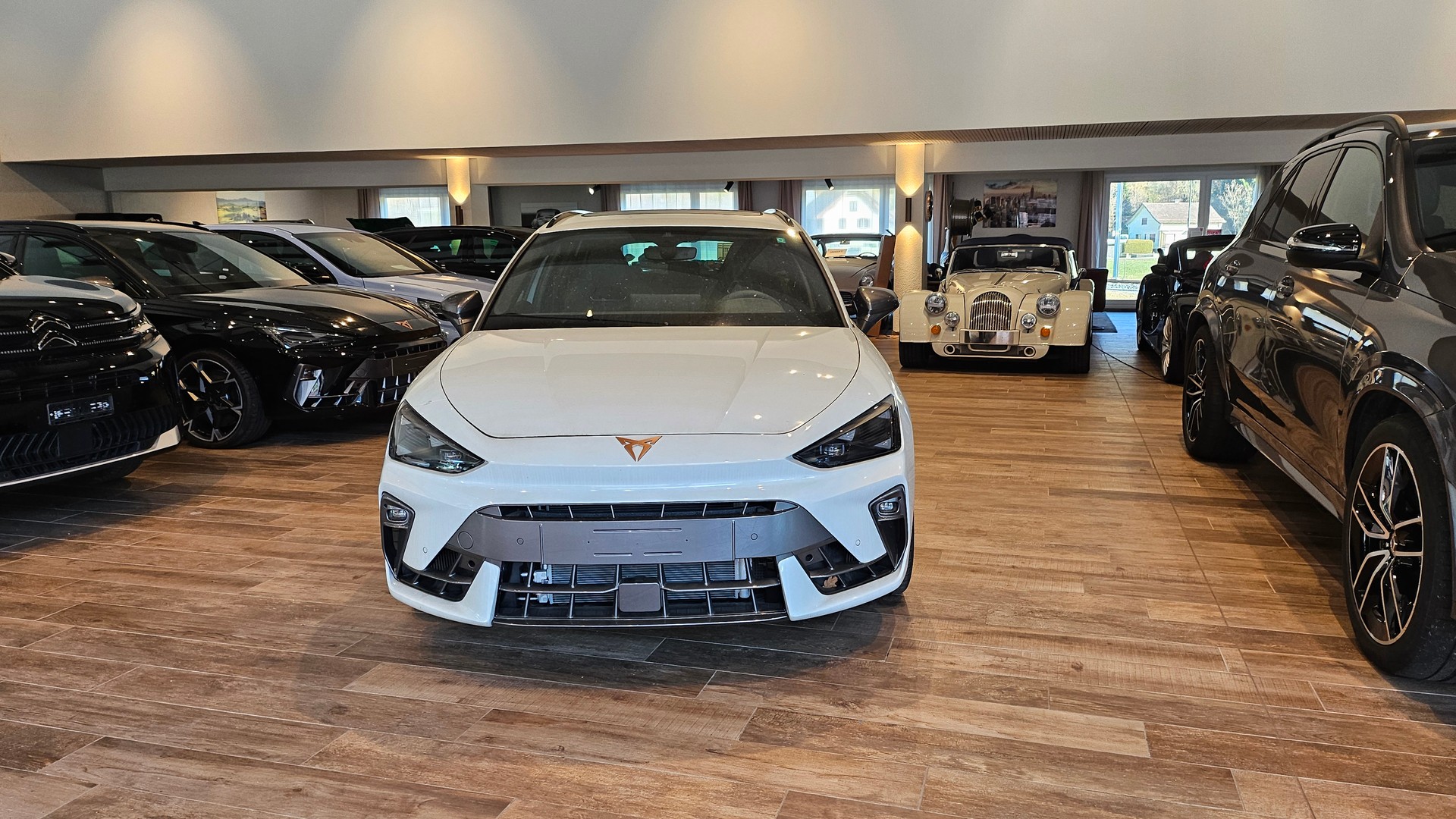CUPRA LEON ST 2.0 TSI VZ DSG 4Drive-image-2
