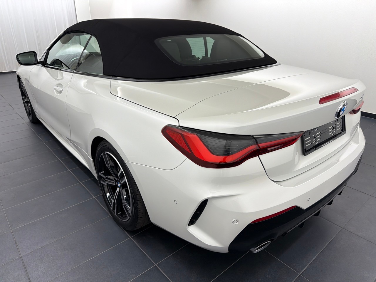 BMW 420d 48V Cabrio M Sport-image-1