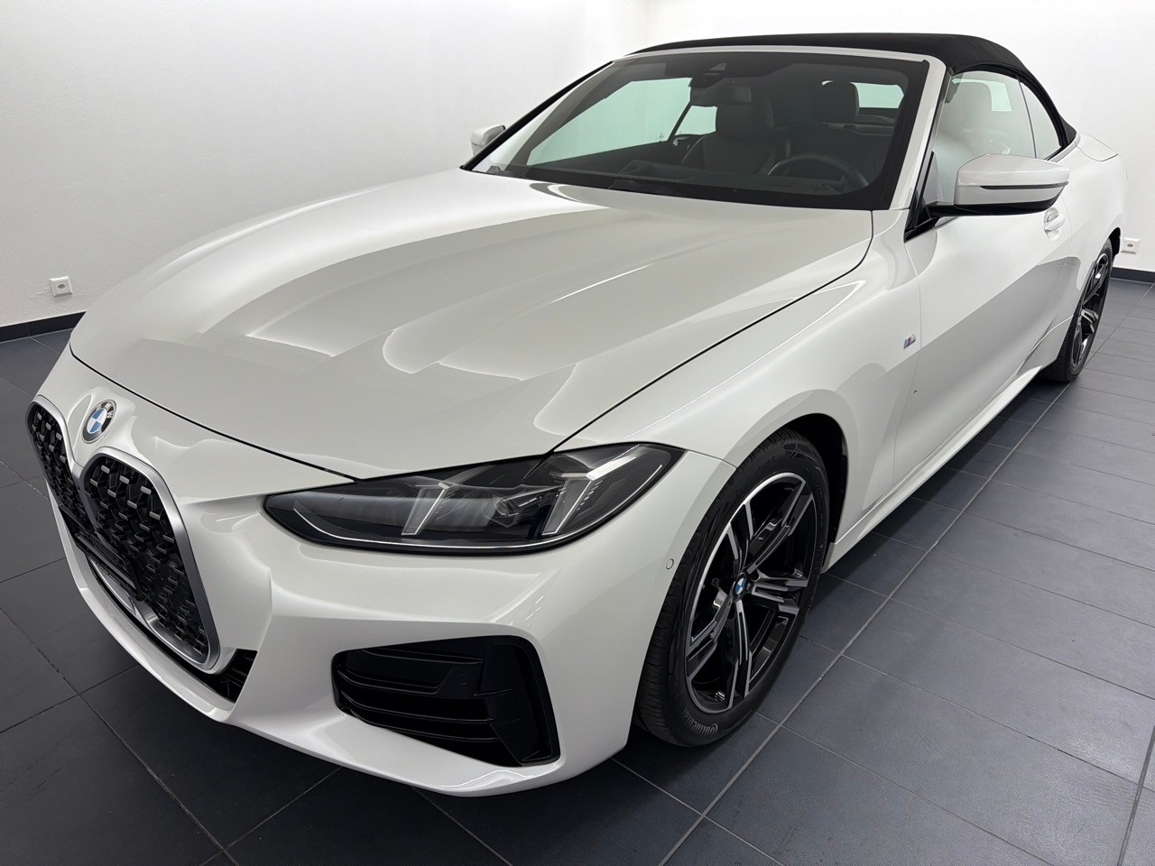 BMW 420d 48V Cabrio M Sport-image-0