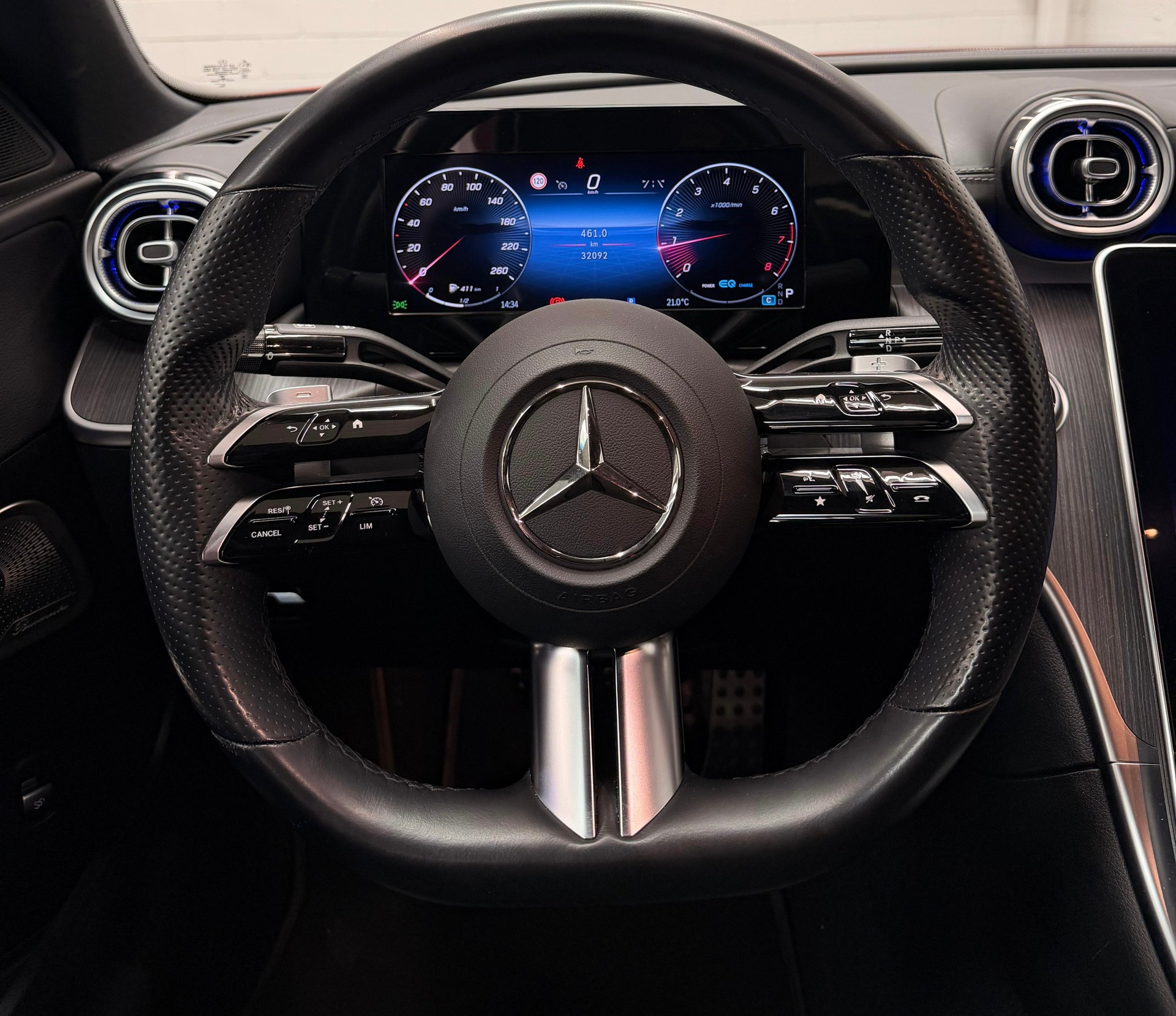 MERCEDES-BENZ C 180 AMG (C63s AMG Bodykit) Limited Red&Black Performance MB Vollgarantie & Gratisservice & Aktionsleasing ab 399.--image-14
