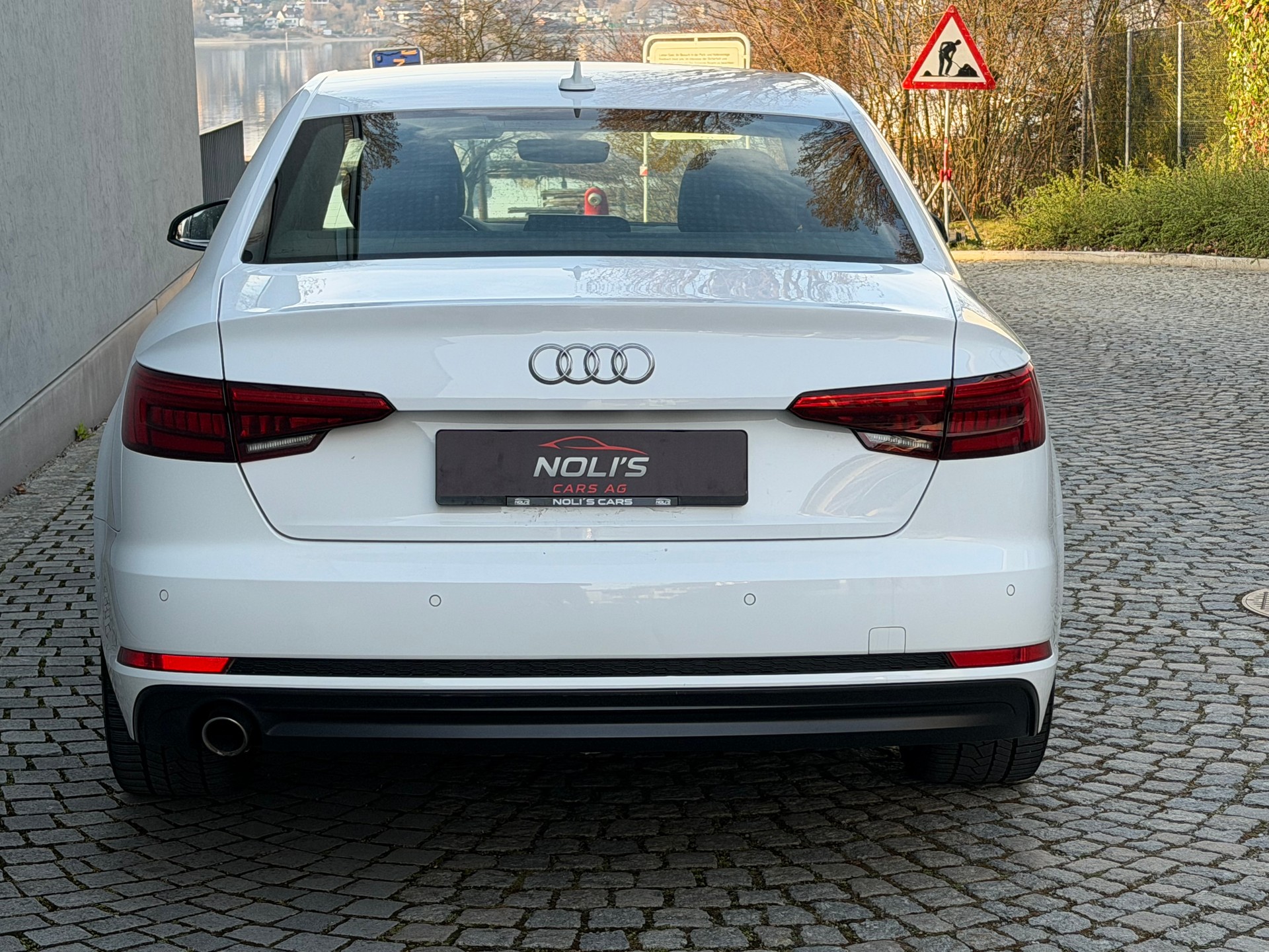AUDI A4 Limousine 2.0 TDI Sport S-tronic-image-7