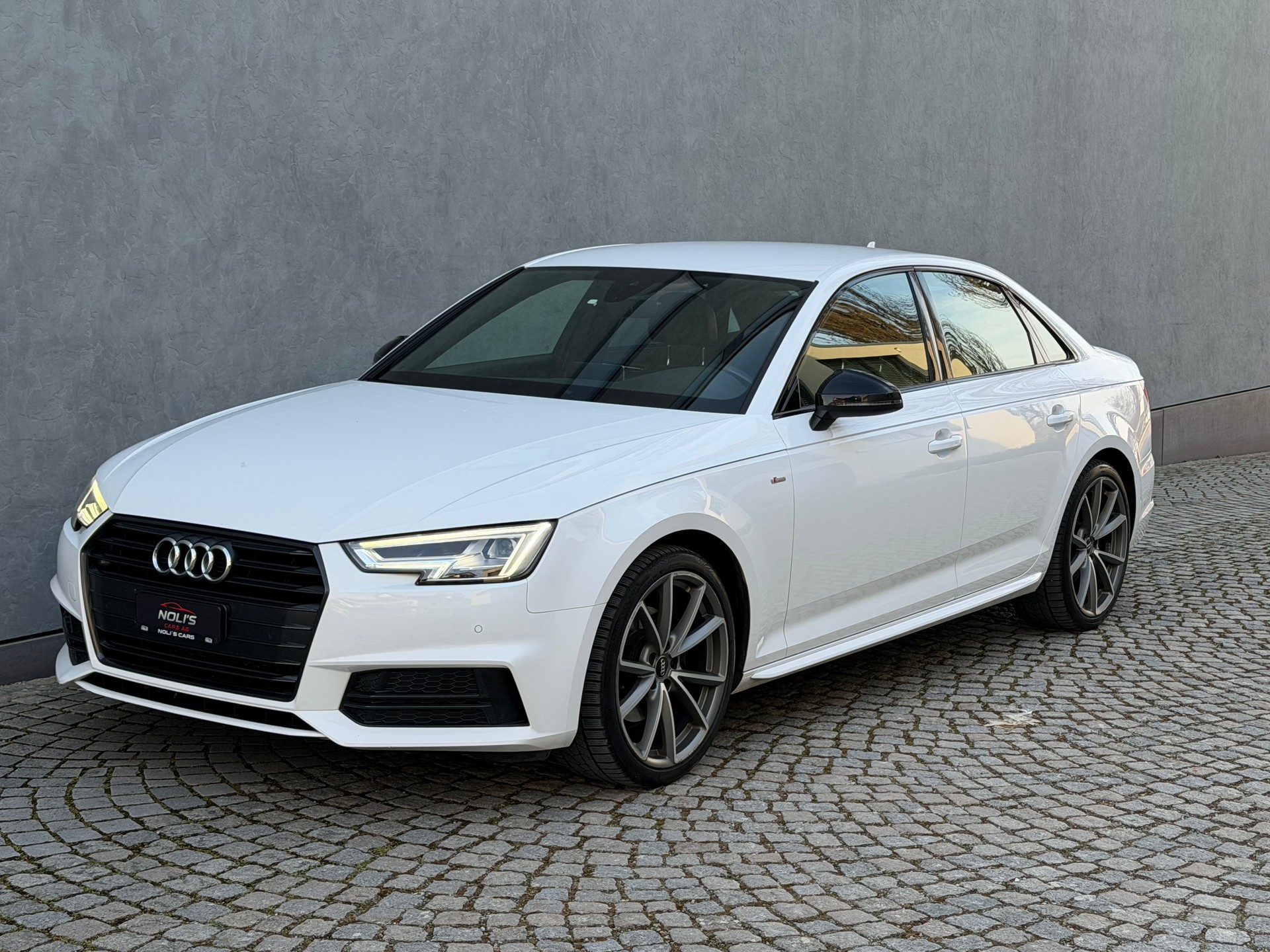 AUDI A4 Limousine 2.0 TDI Sport S-tronic-image-1