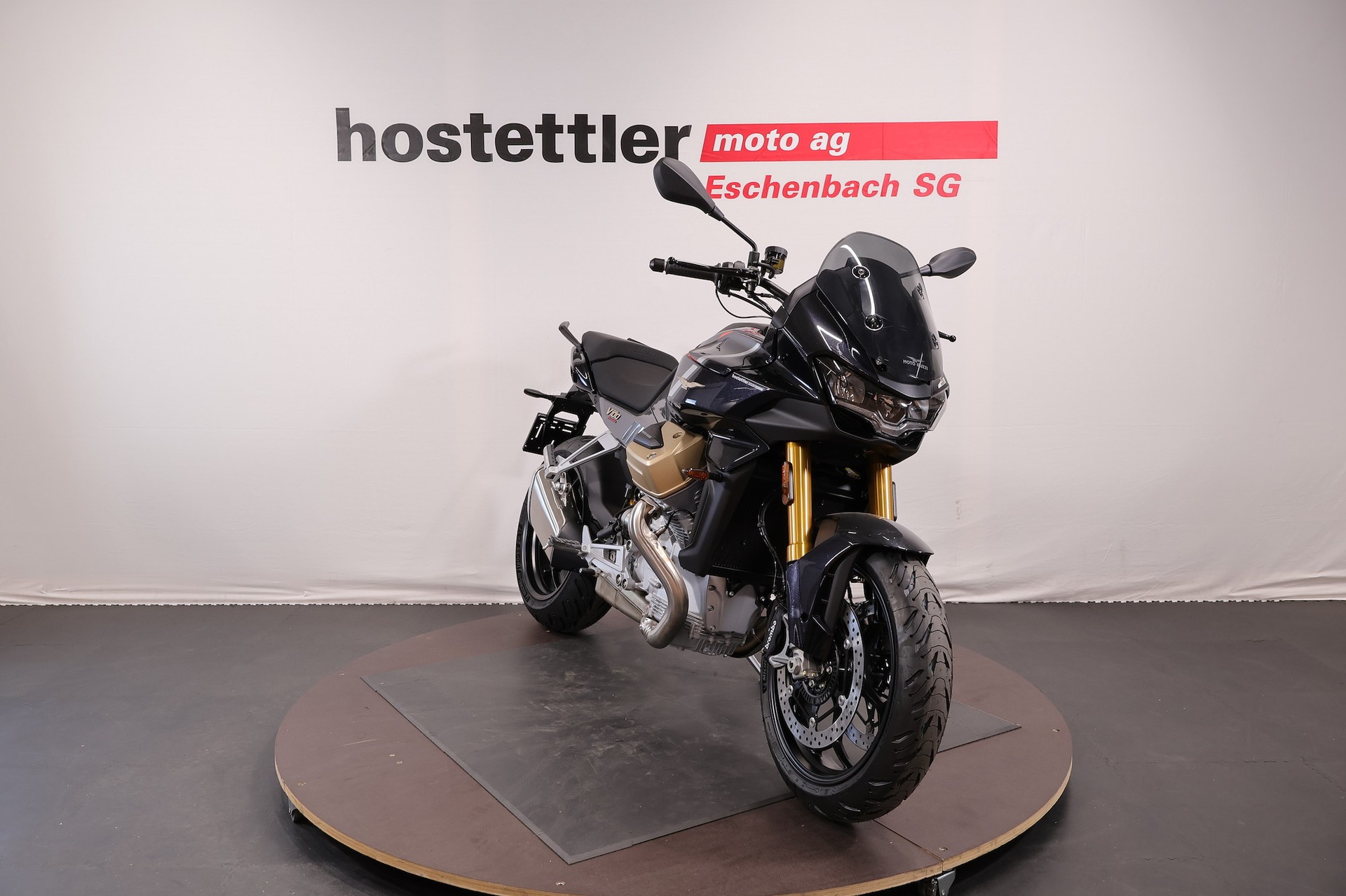 MOTO GUZZI V 100 Mandello S