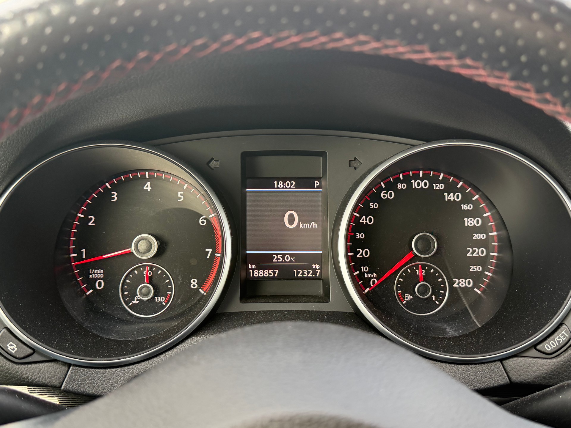 VW Golf 2.0 TSI GTI DSG-image-16