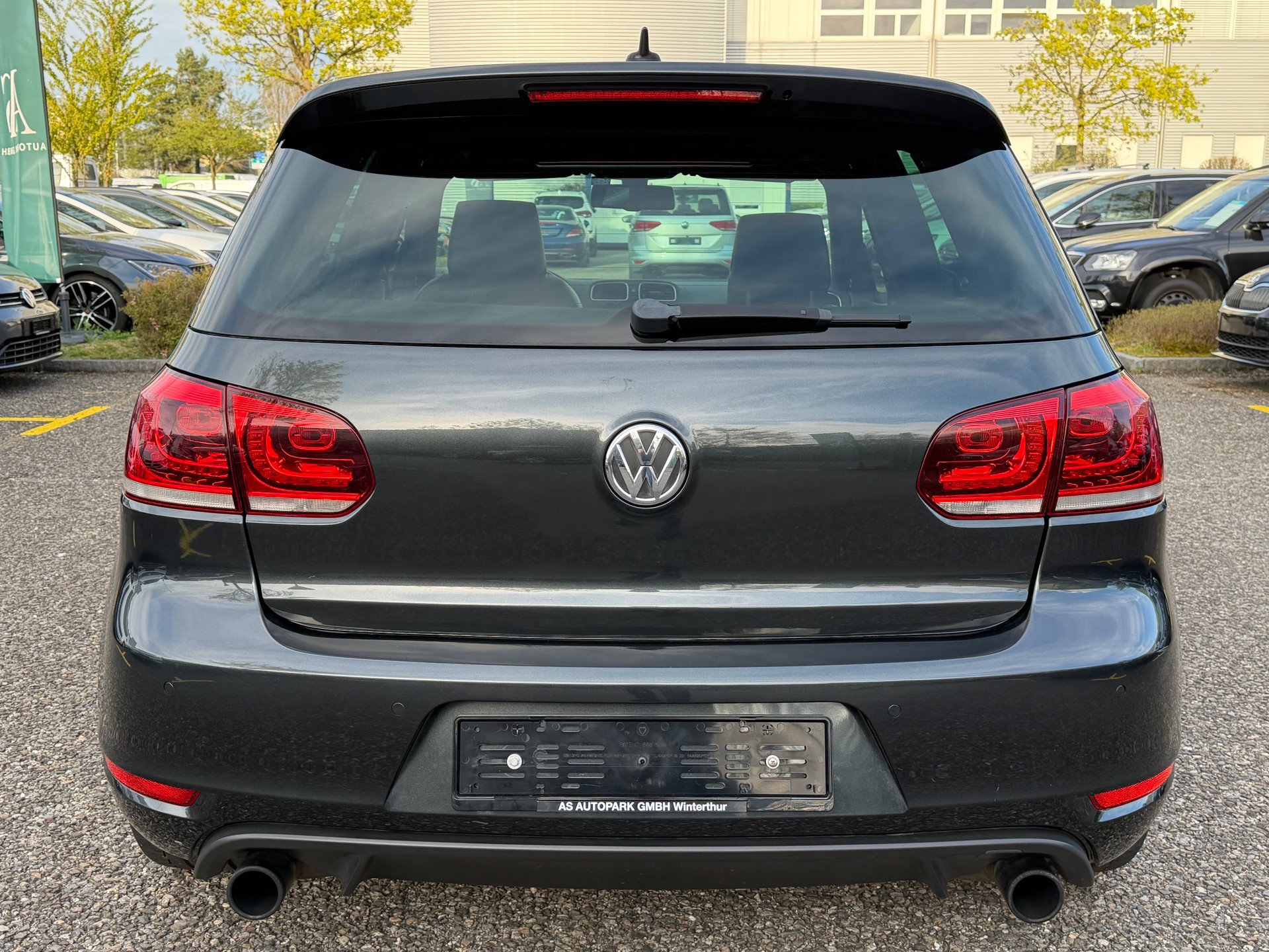 VW Golf 2.0 TSI GTI DSG-image-5