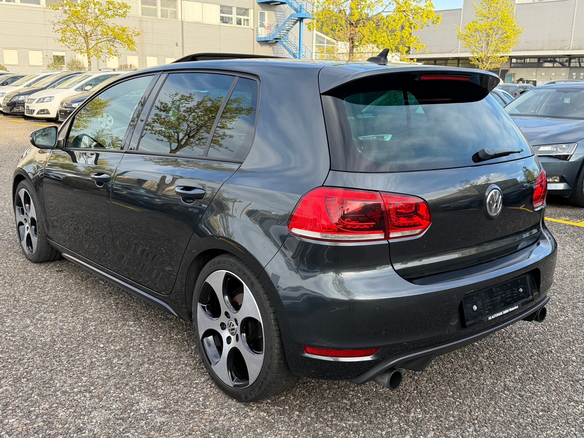 VW Golf 2.0 TSI GTI DSG-image-6