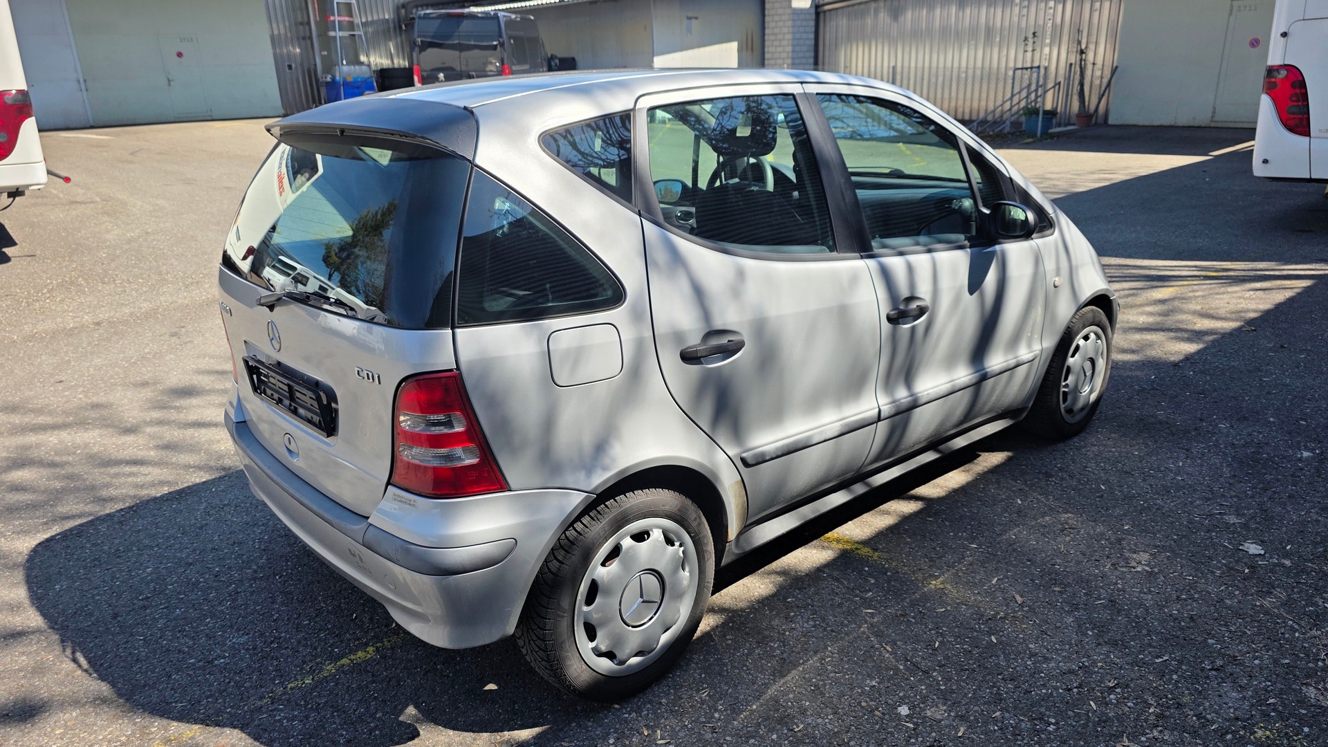 MERCEDES-BENZ A 170 CDI Elégance-image-2