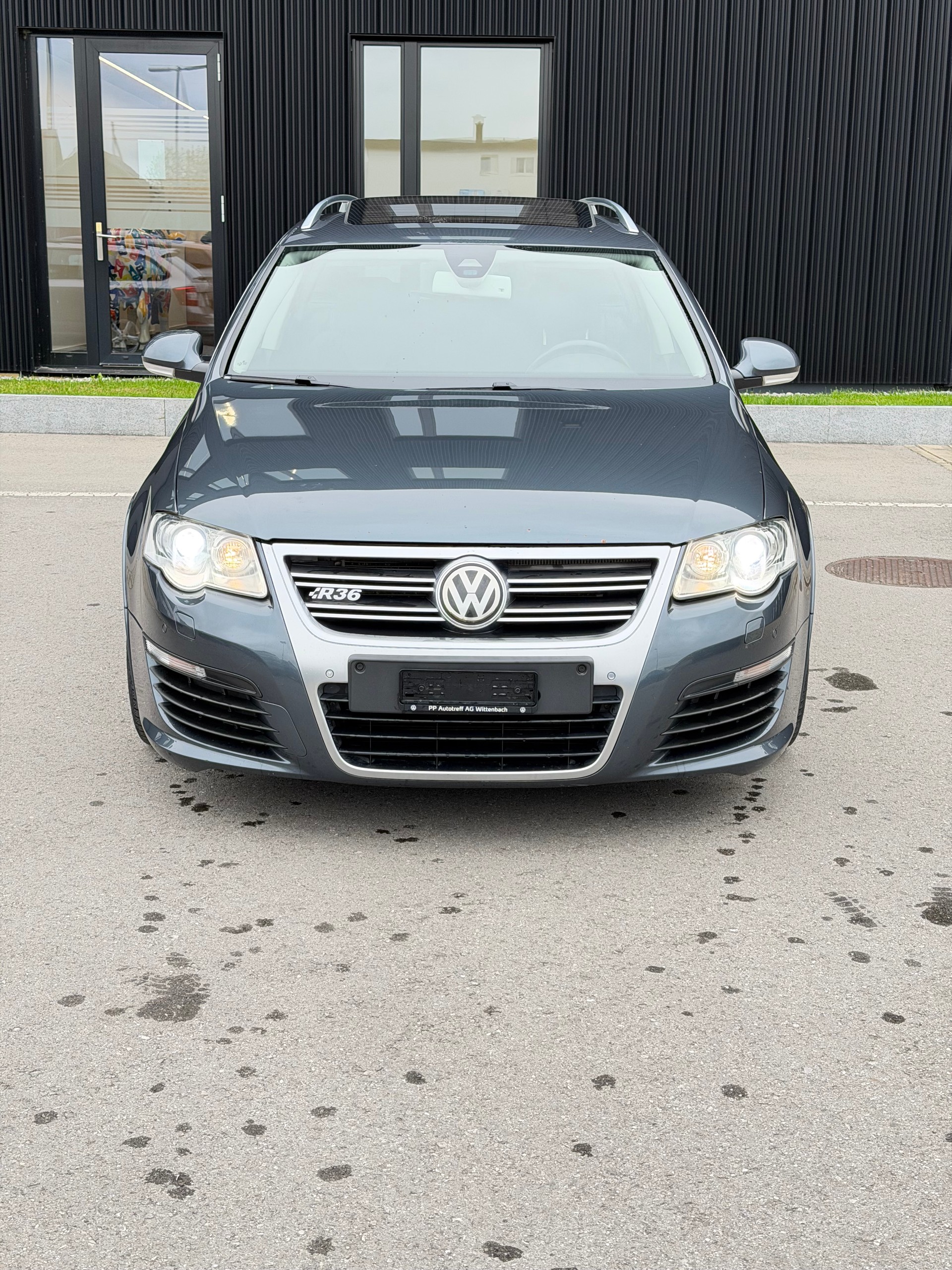 VW Passat R36 4Motion-image-1