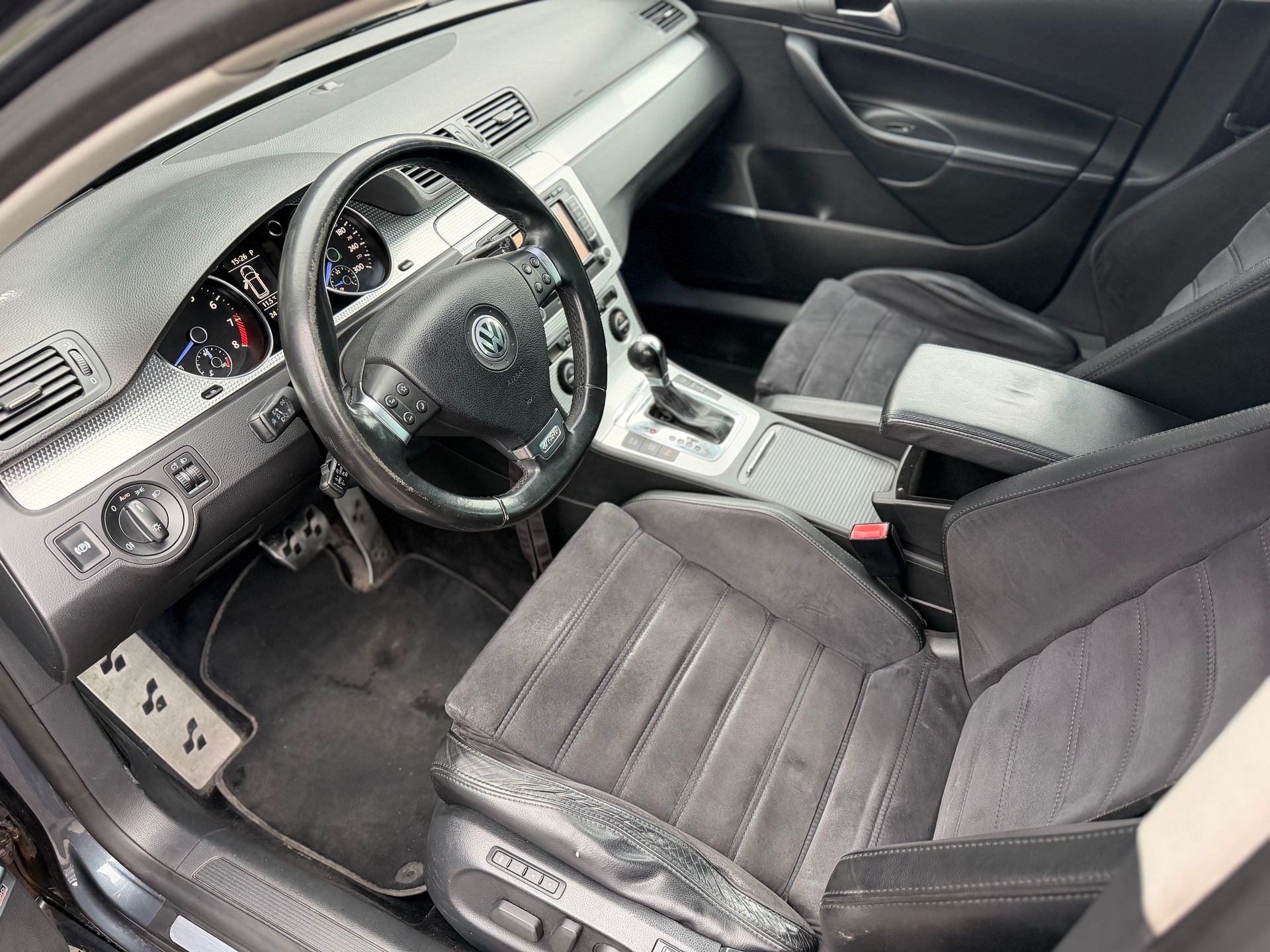 VW Passat R36 4Motion-image-12