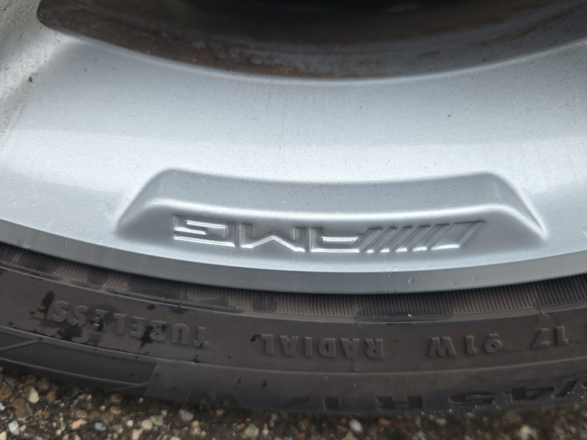 MERCEDES-BENZ B 220 d 4Matic AMG Line 8G-DCT-image-19