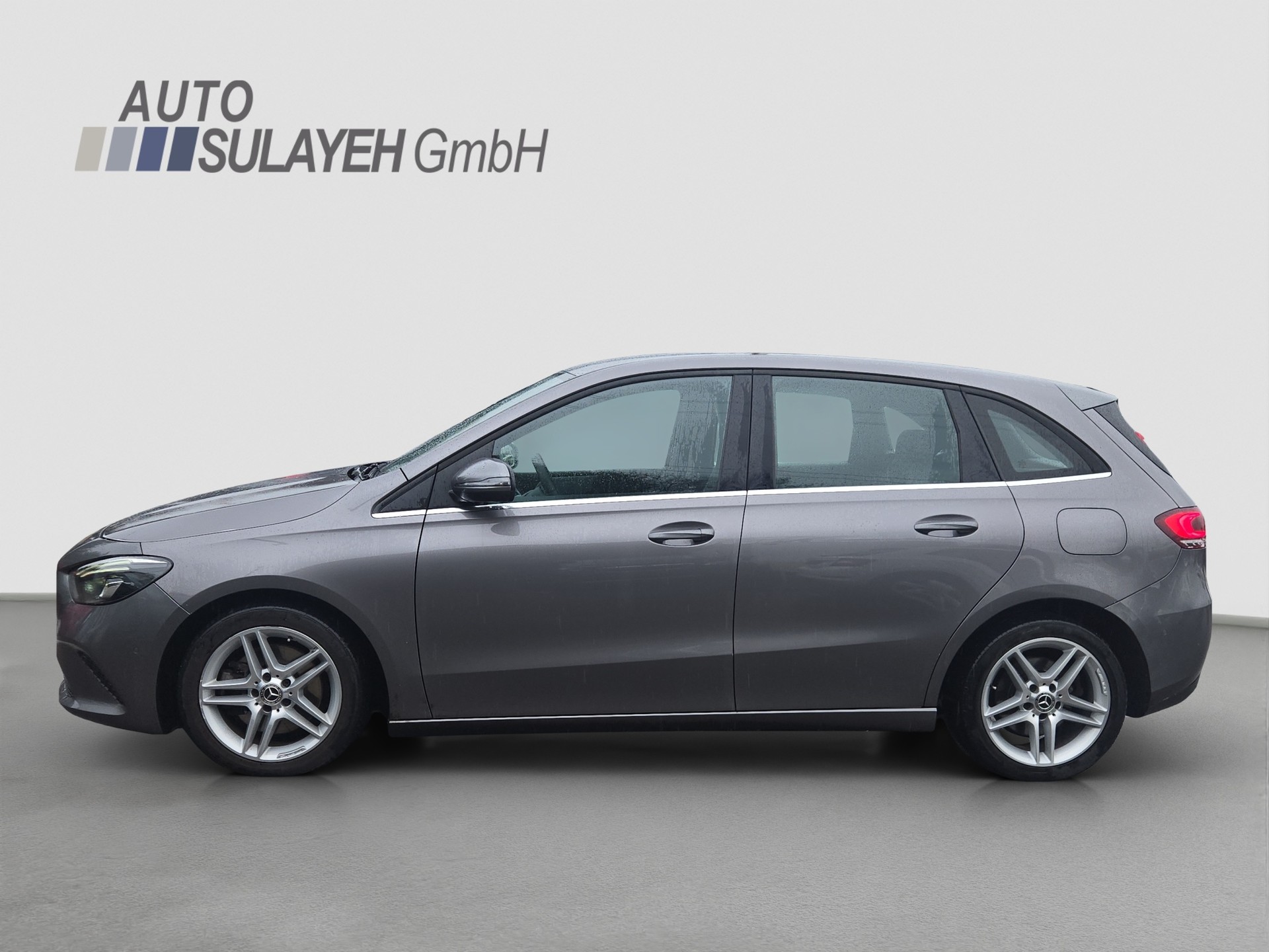 MERCEDES-BENZ B 220 d 4Matic AMG Line 8G-DCT-image-6