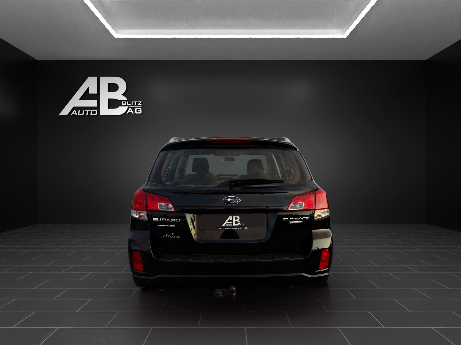 SUBARU Outback 2.5i Swiss Classic AWD Lineartronic-image-3