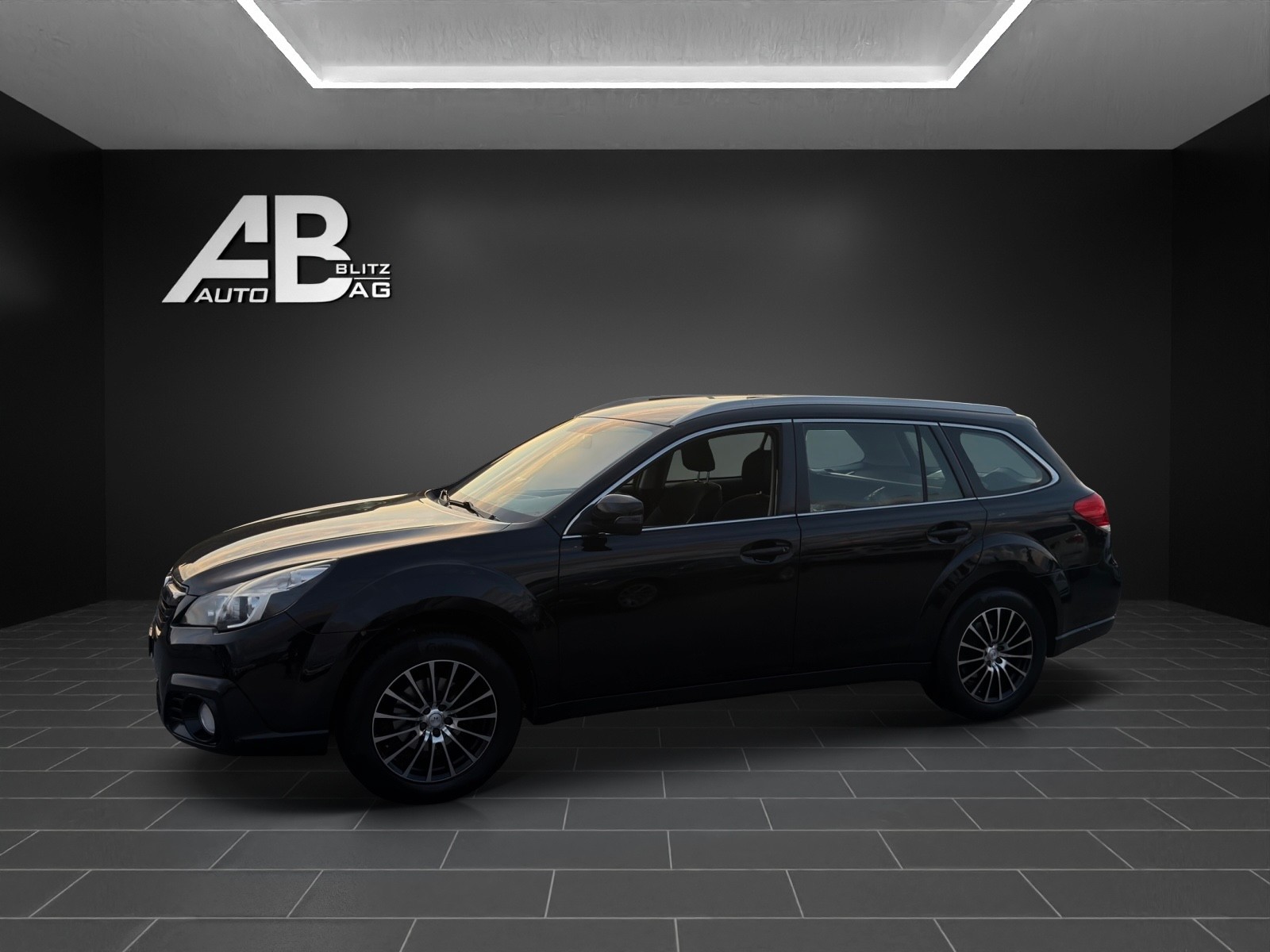 SUBARU Outback 2.5i Swiss Classic AWD Lineartronic-image-1