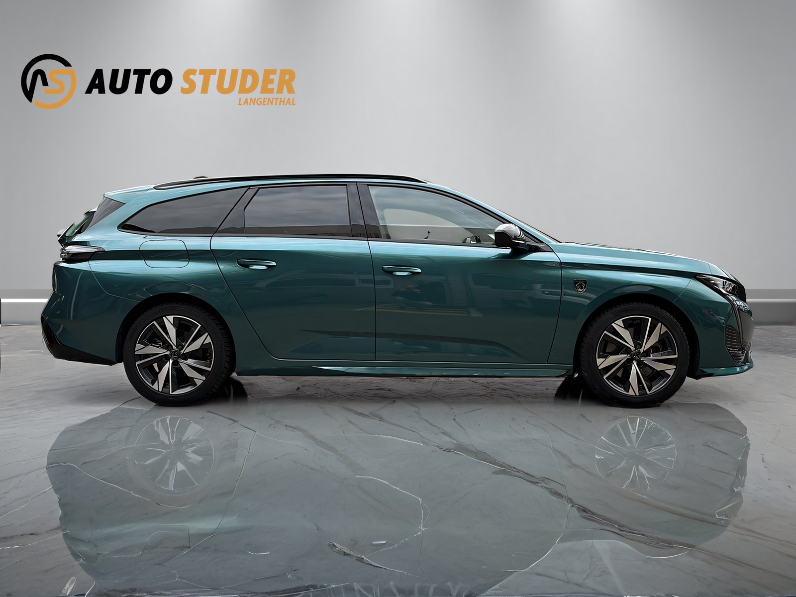 PEUGEOT 308 SW 1.6 PHEV 180 GT-image-12