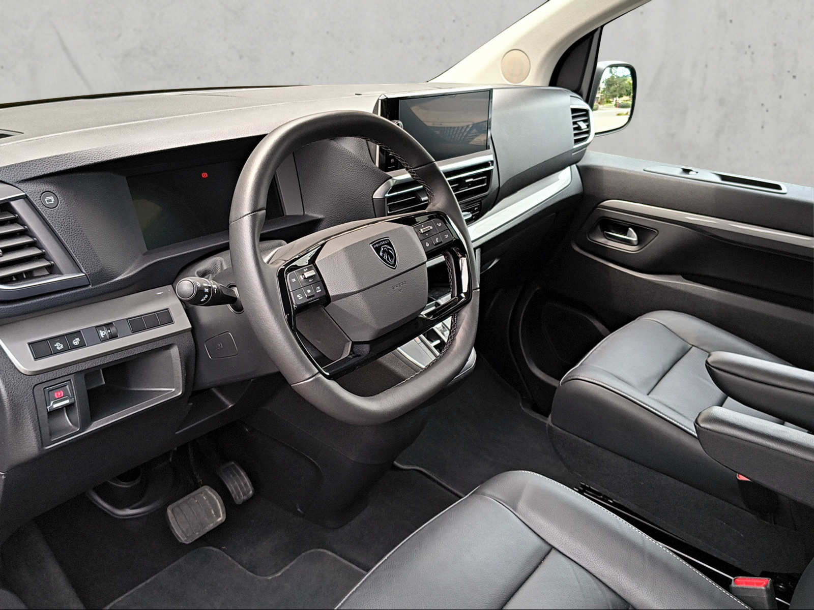 PEUGEOT Traveller Standard 2.0 BlueHDi 180 Business VIP S/S-image-12
