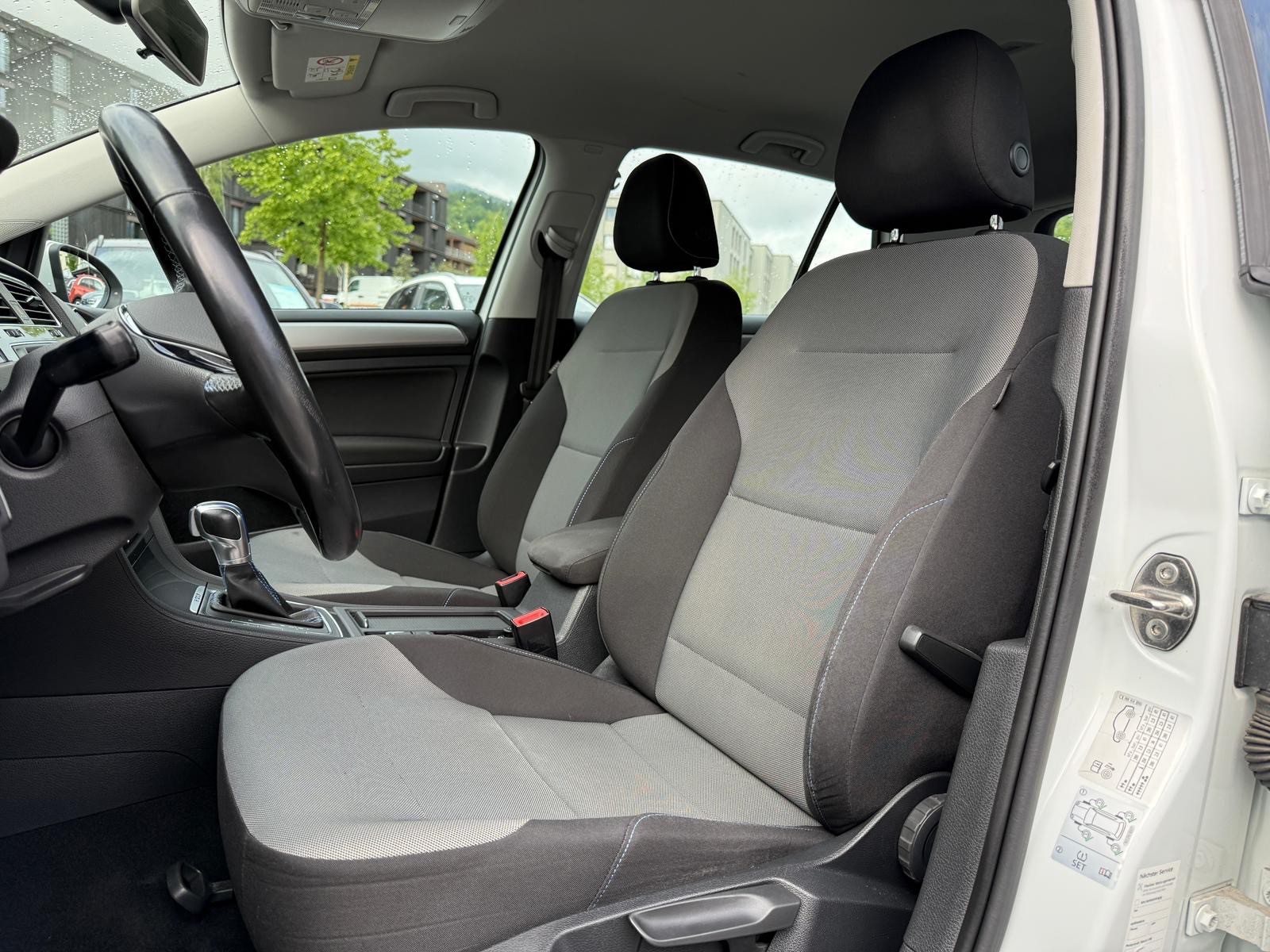 VW e-Golf-image-21