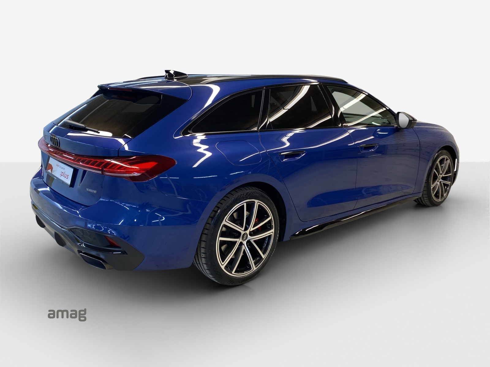 AUDI A5 Avant e-hybrid quattro 270 kW S tronic-image-4