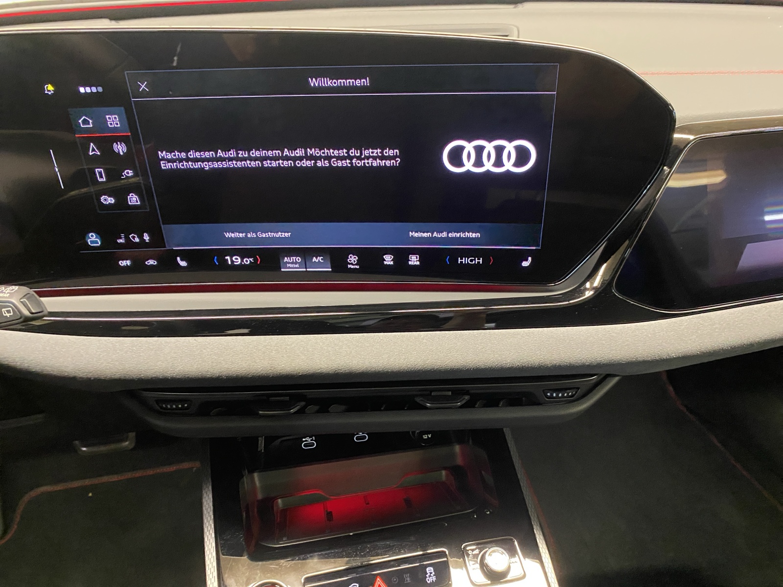 AUDI A5 Avant e-hybrid quattro 270 kW S tronic-image-10