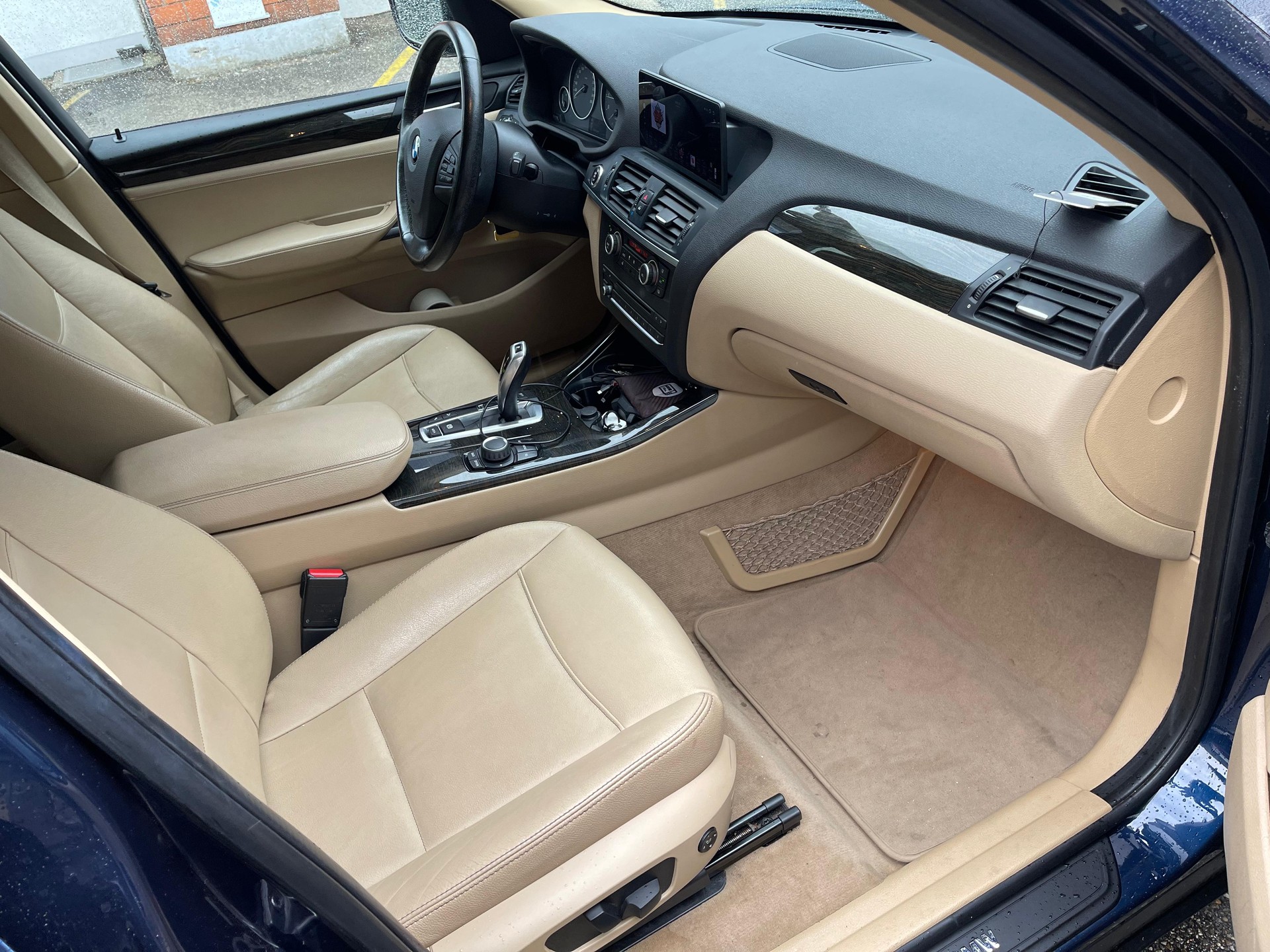BMW X3 xDrive 28i Steptronic-image-4