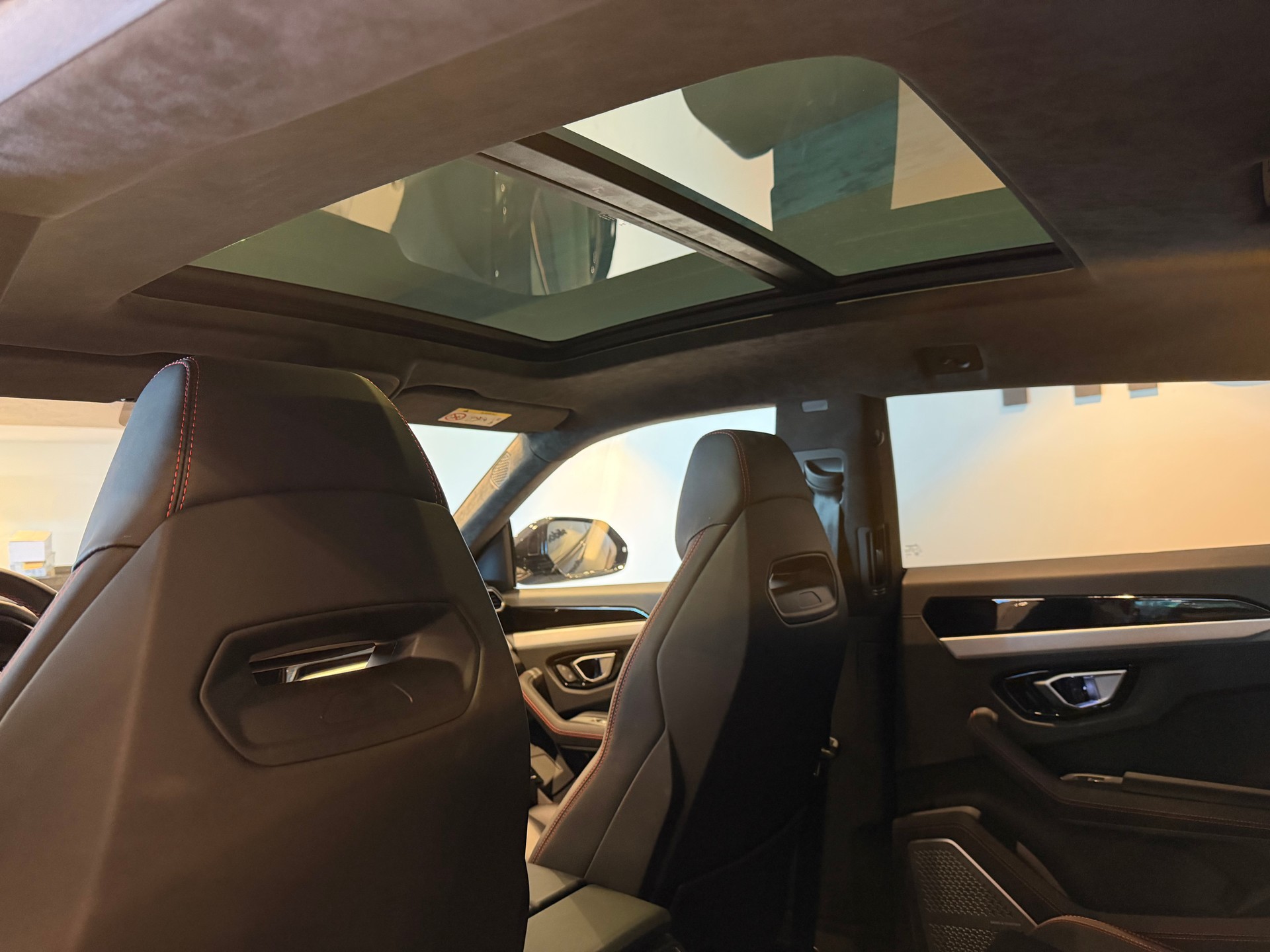 LAMBORGHINI Urus 4.0 E-Gear-image-14