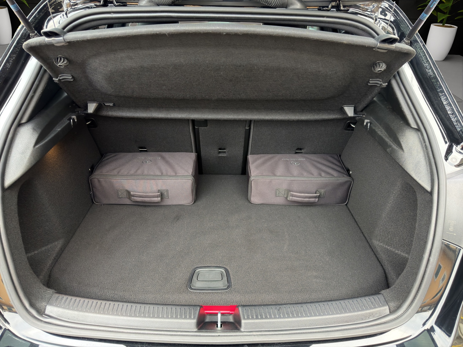 Image MERCEDES-BENZ A-250 A 250e AMG Line 8G-DCT