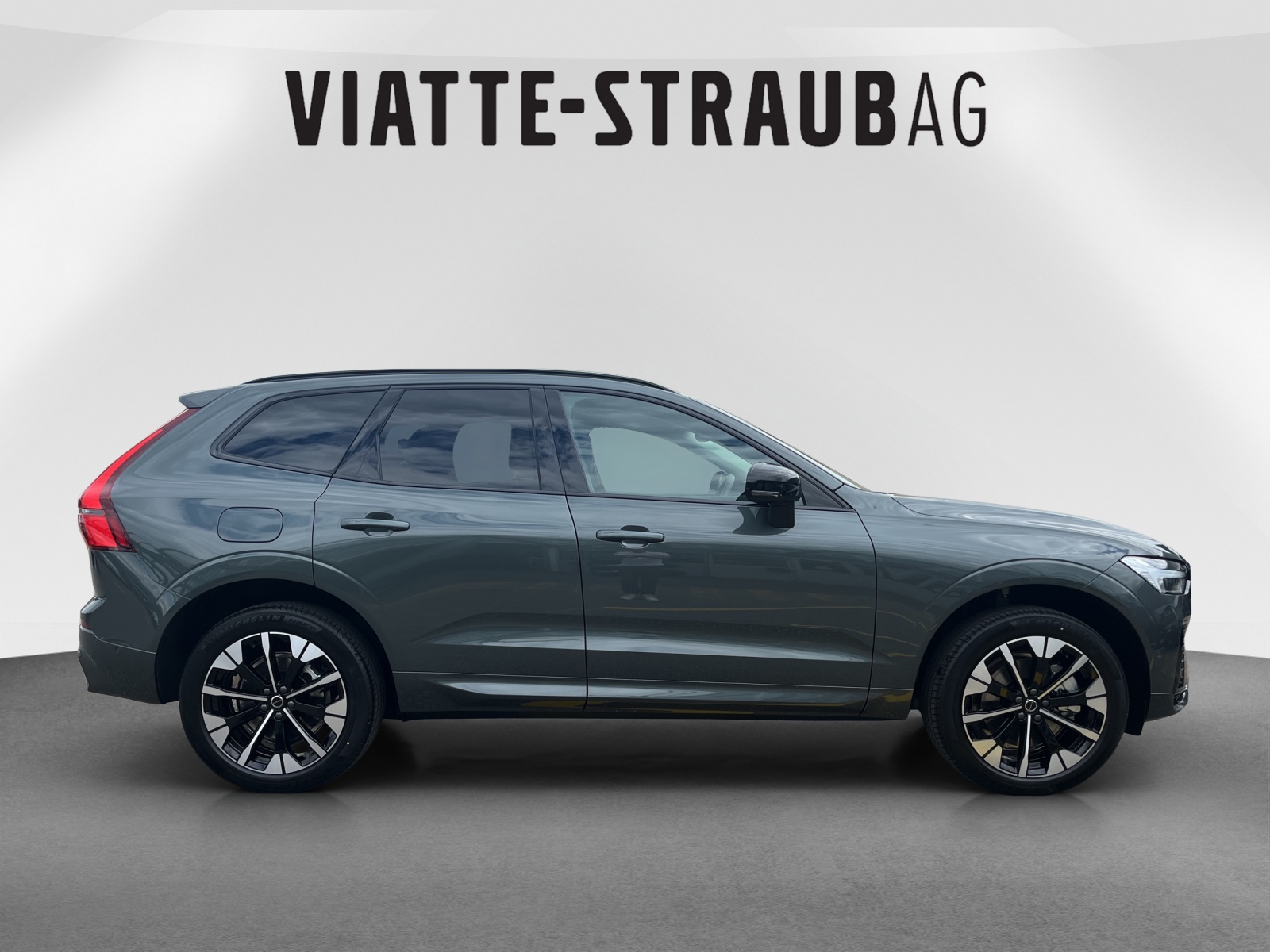 VOLVO XC60 2.0 T6 TE Ultra Dark eAWD-image-5