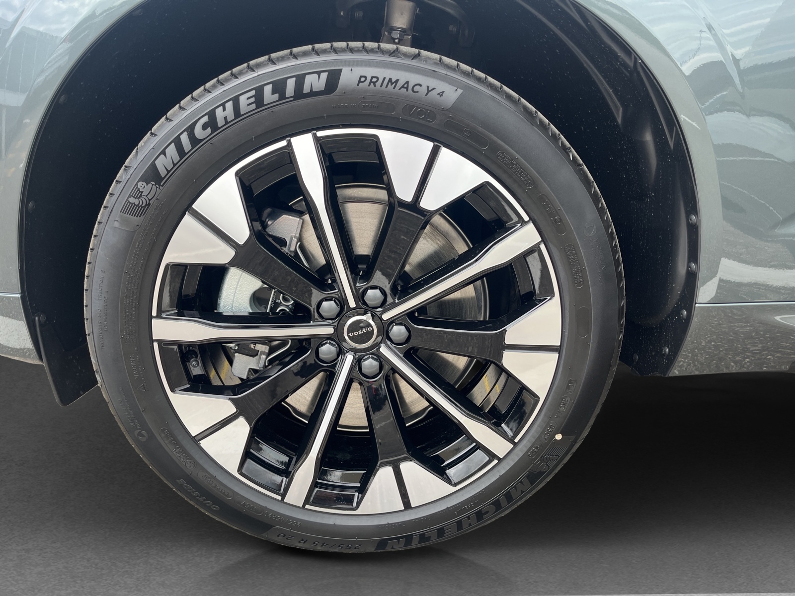 VOLVO XC60 2.0 T6 TE Ultra Dark eAWD-image-22