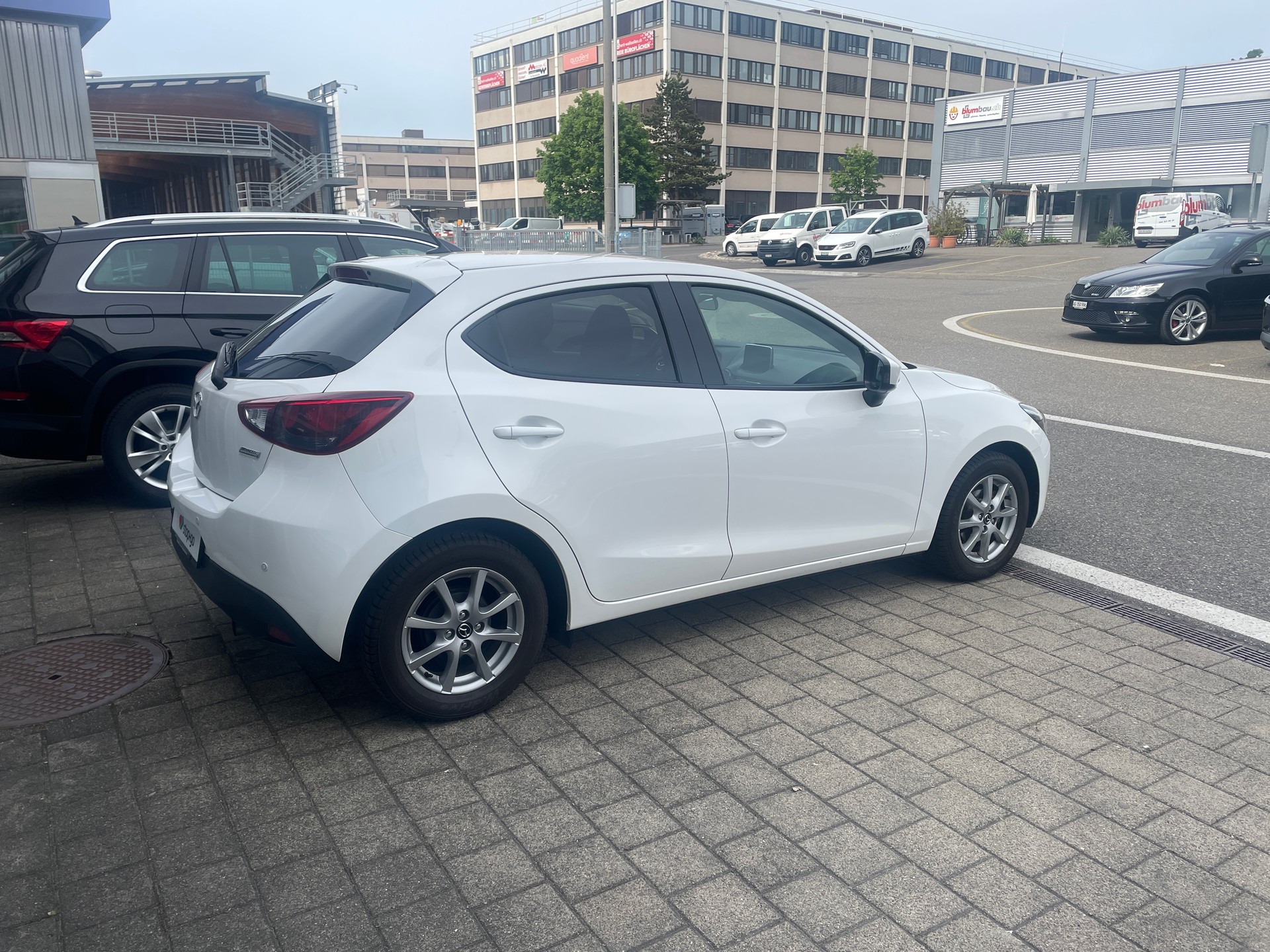 MAZDA 2 1.5i 16V Skyactiv-G Ambition Plus mit Anhängekupplung-image-4