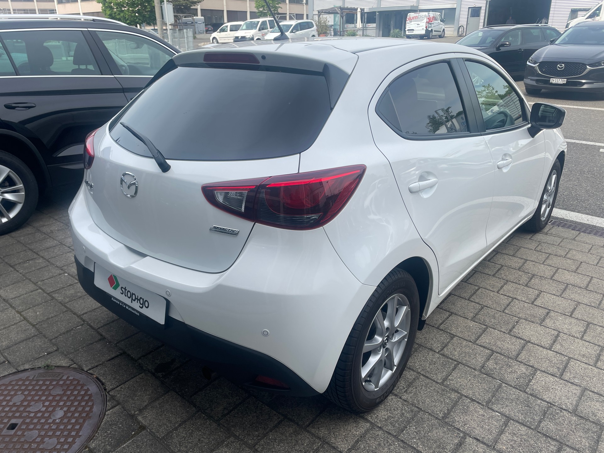 MAZDA 2 1.5i 16V Skyactiv-G Ambition Plus mit Anhängekupplung-image-3