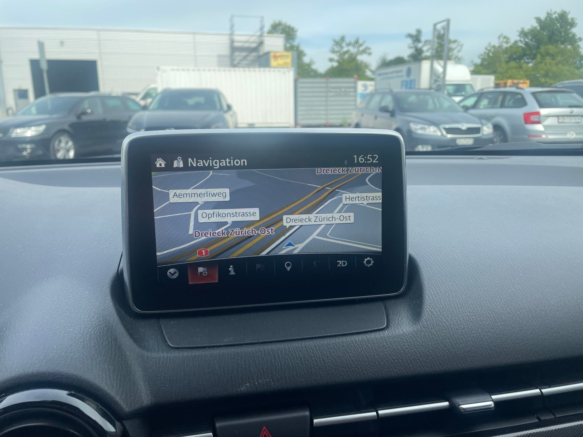 MAZDA 2 1.5i 16V Skyactiv-G Ambition Plus mit Anhängekupplung-image-9