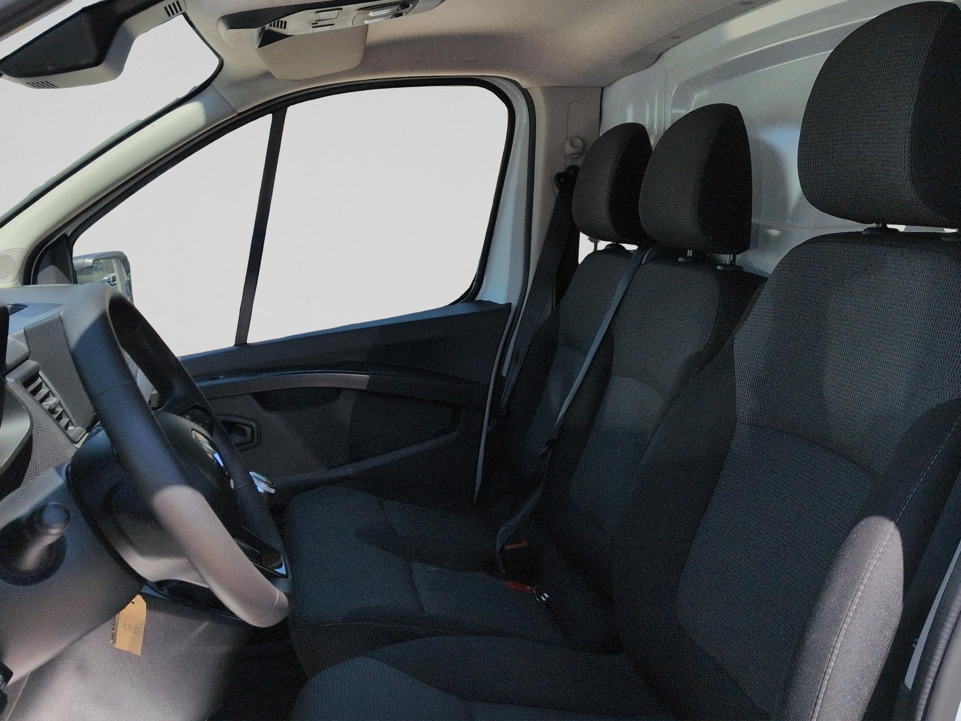 RENAULT Trafic 2.0 Blue dCi 130 Advance L2H1 EN-image-8