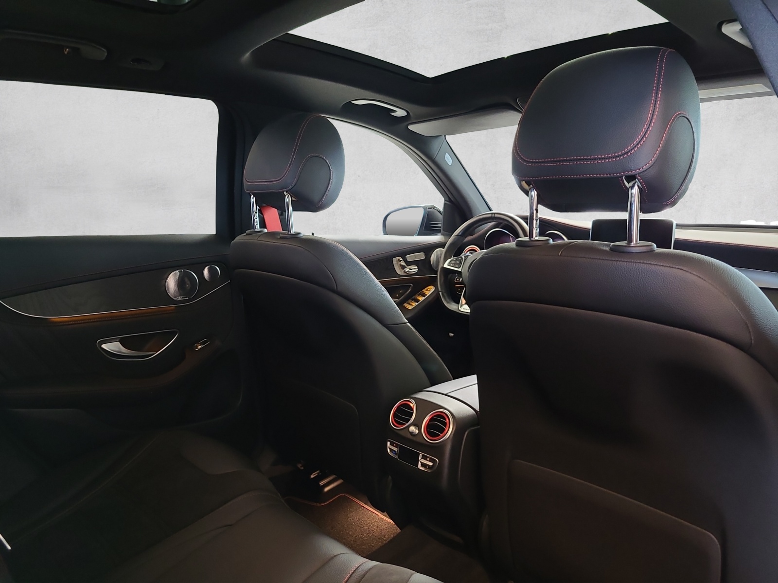 MERCEDES-BENZ GLC 43 AMG 4Matic 9G-Tronic-image-14