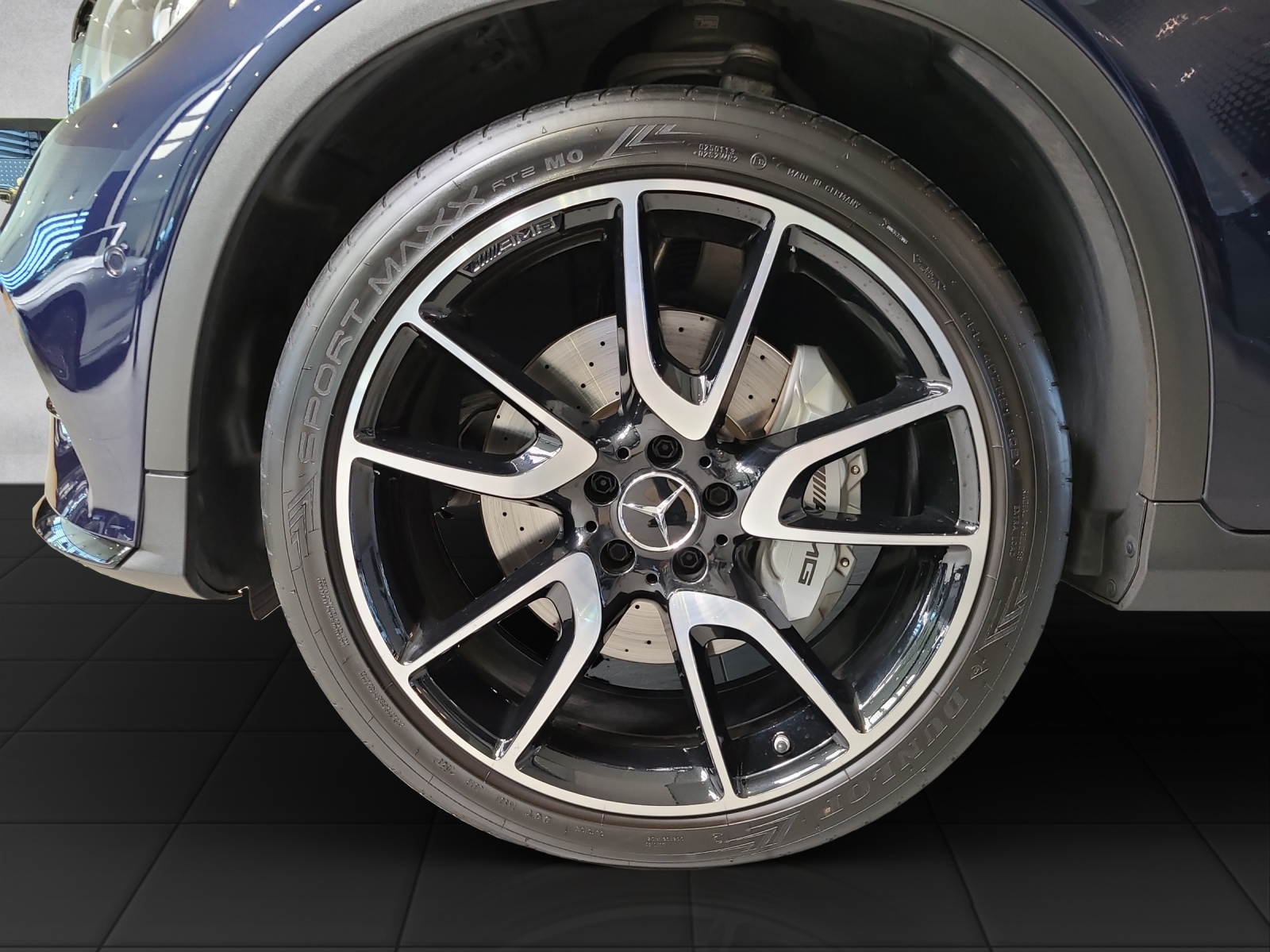 MERCEDES-BENZ GLC 43 AMG 4Matic 9G-Tronic-image-9