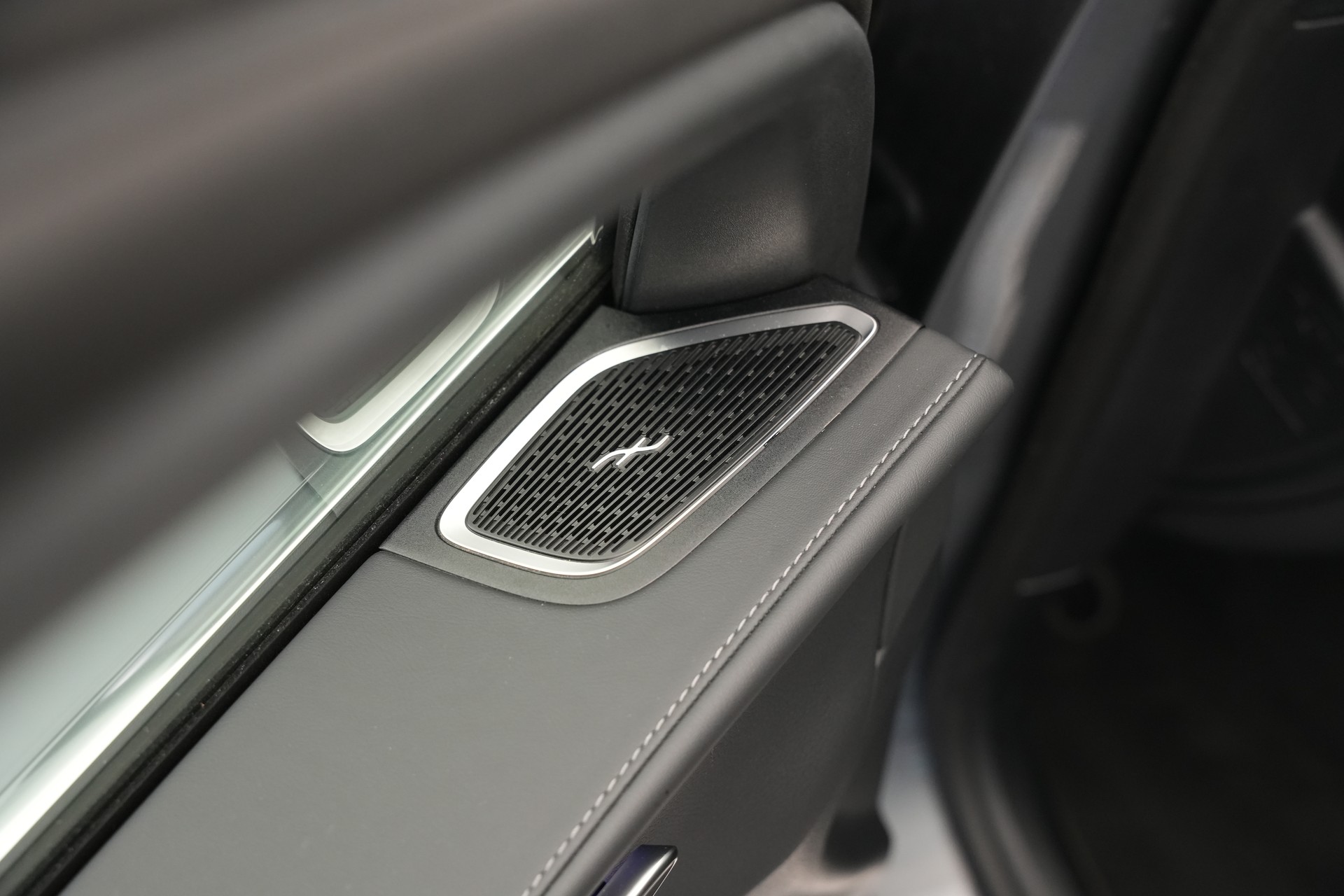 MERCEDES-BENZ GLC 300 e 4Matic 9G-Tronic *CH-Fahrzeug* *AHK*-image-28