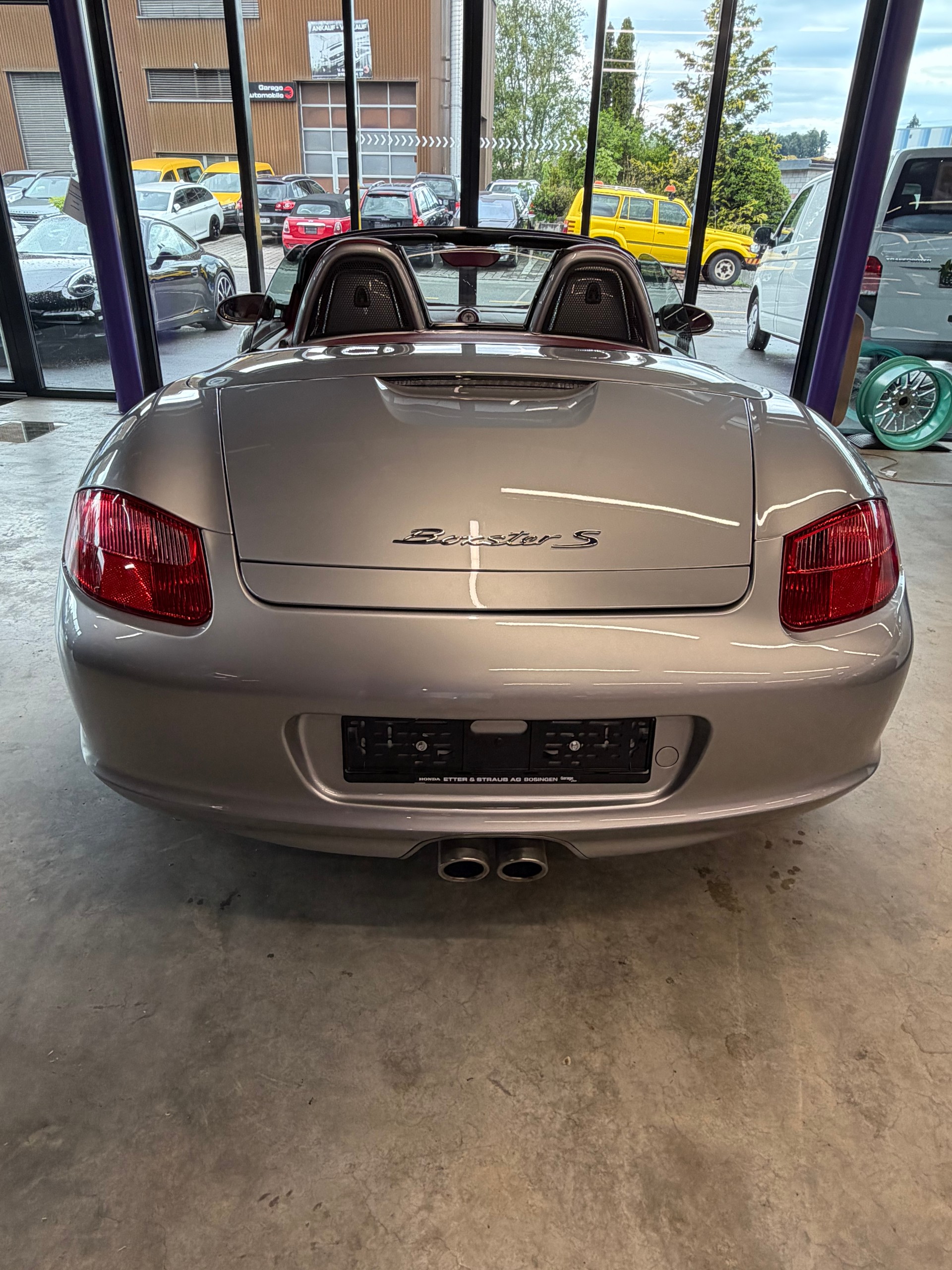 PORSCHE Boxster RS 60 Spyder-showroom-element-2