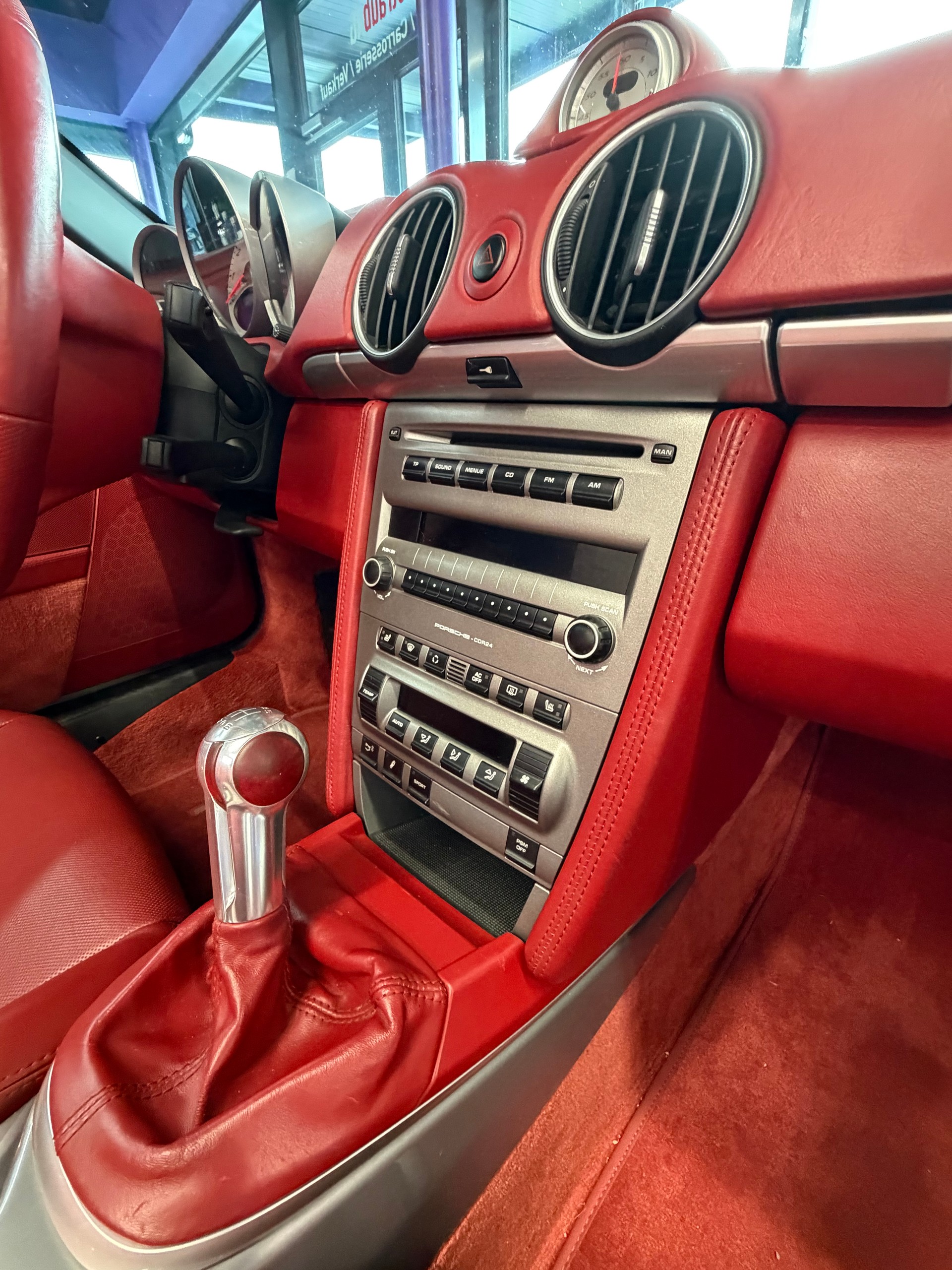 PORSCHE Boxster RS 60 Spyder-image-8