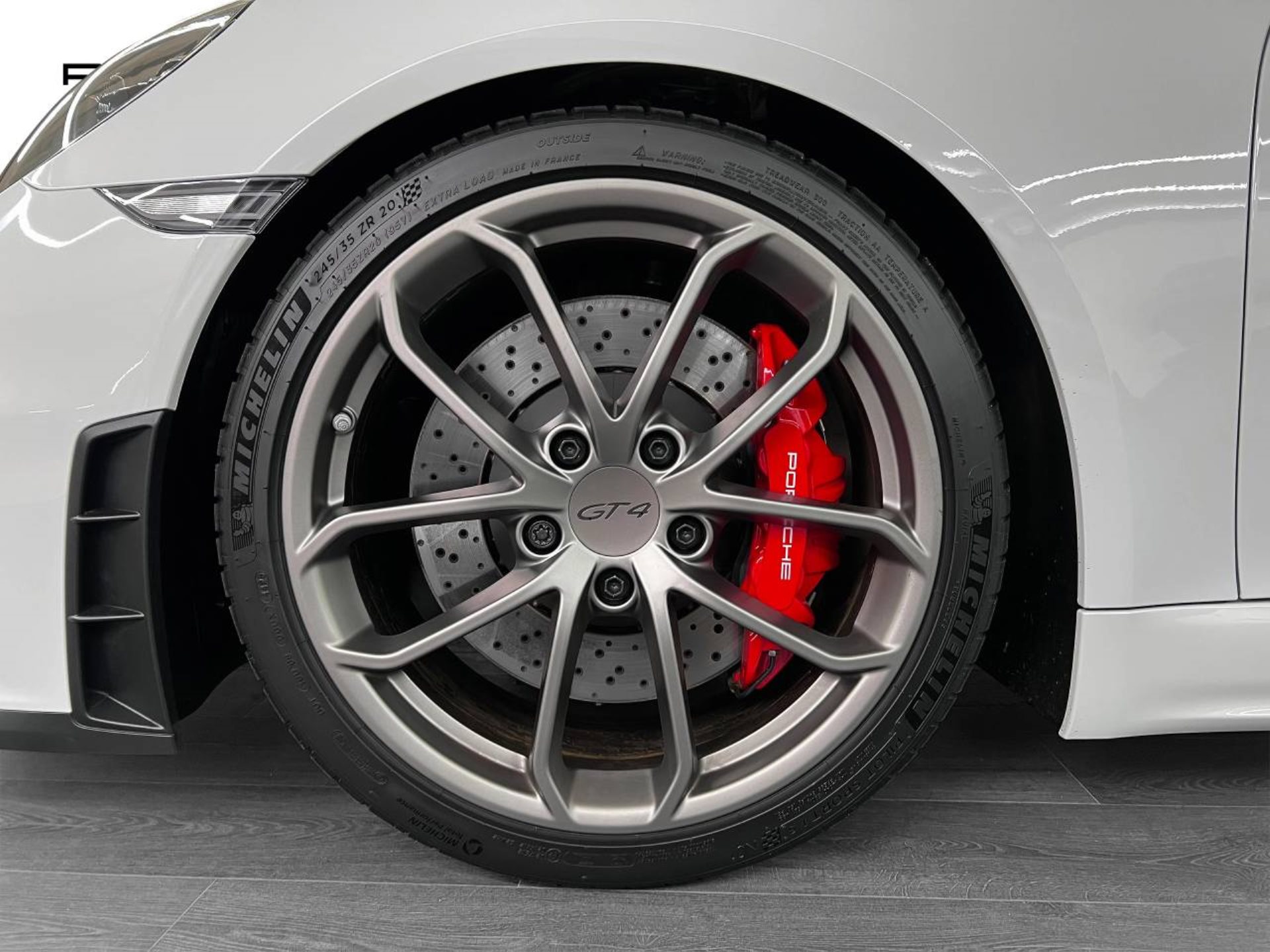 PORSCHE 718 Cayman GT4-image-10