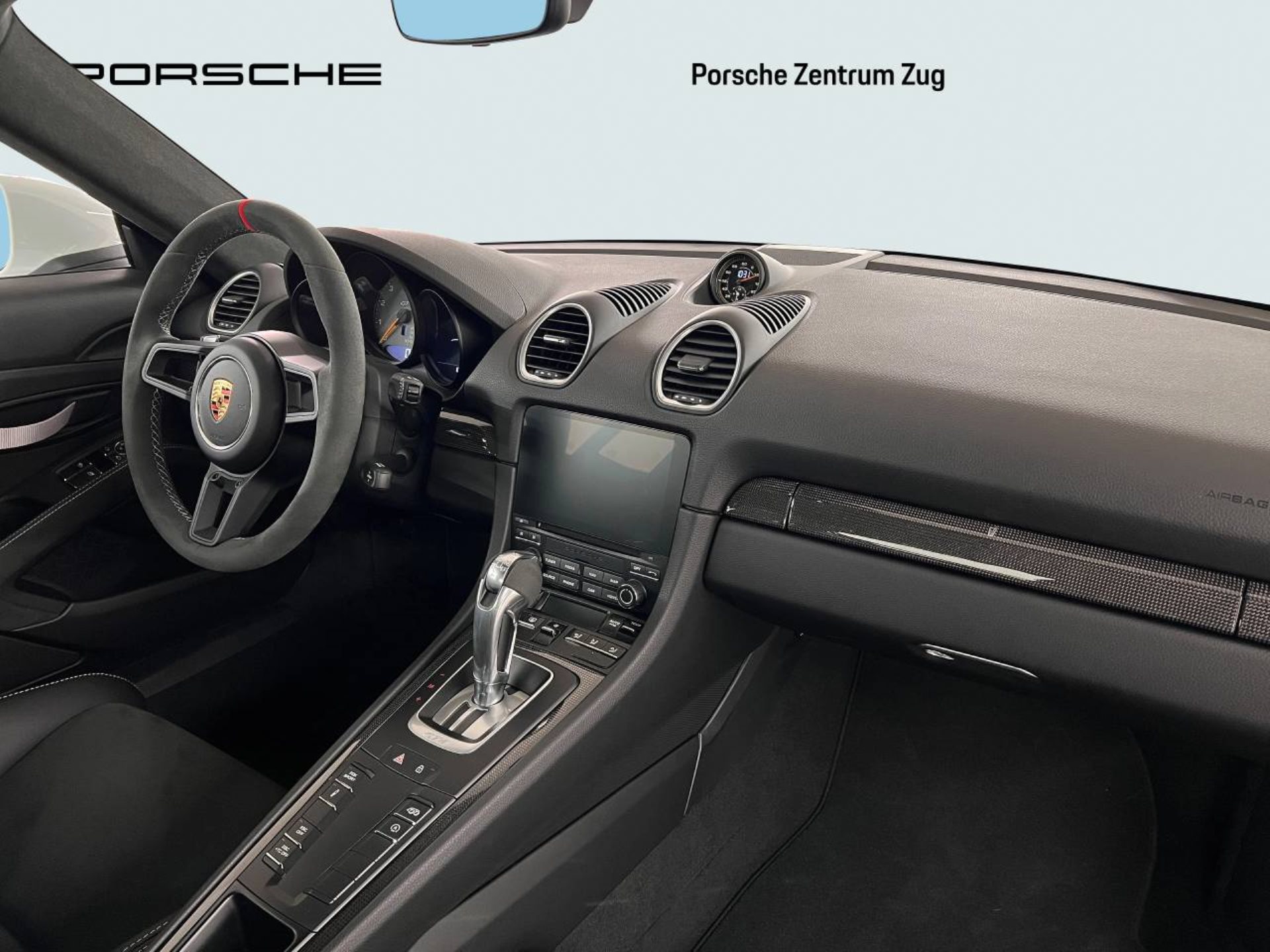 PORSCHE 718 Cayman GT4-image-18