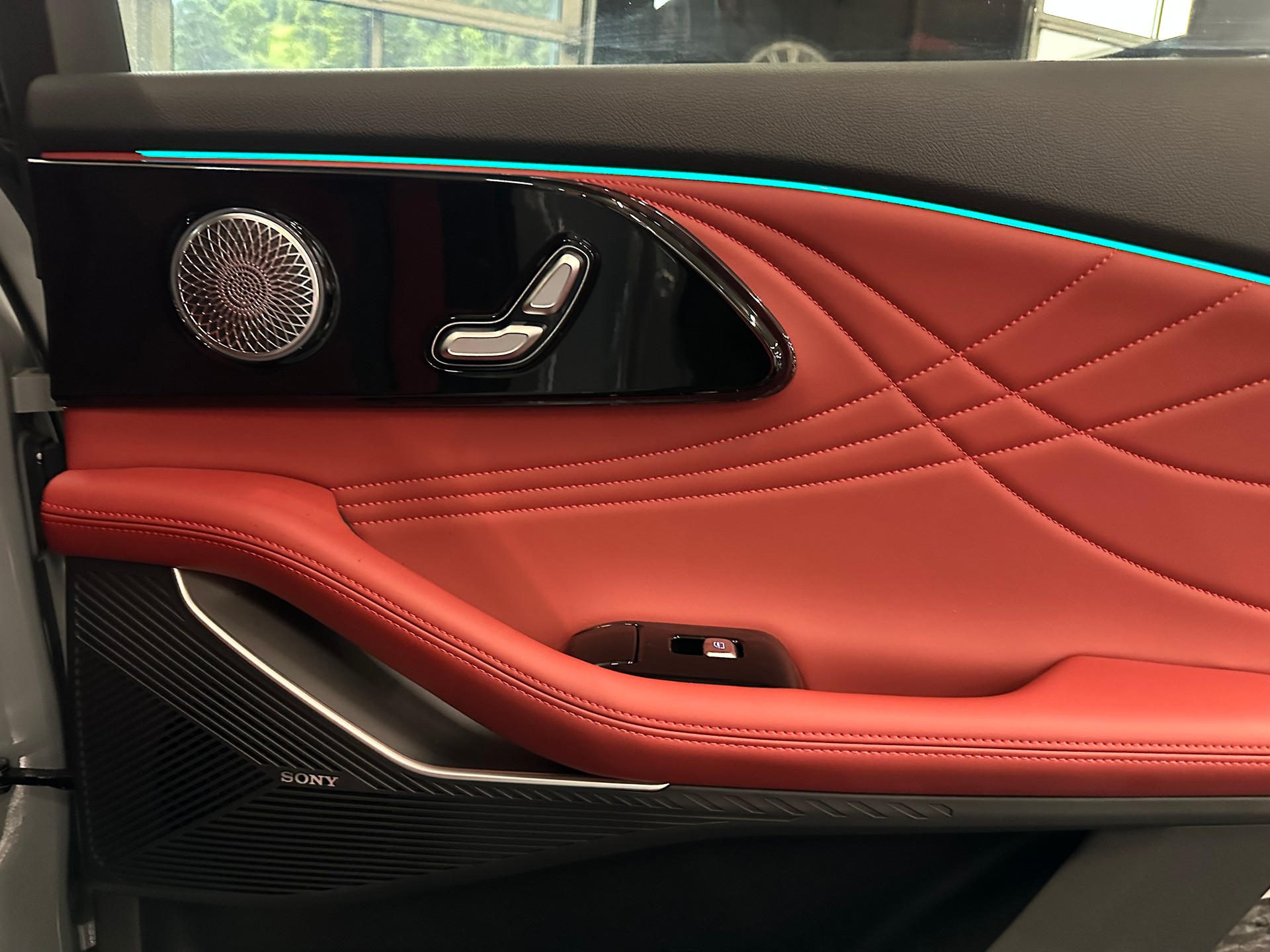 OMODA 9 PHEV SHS Exclusive AWD-image-17