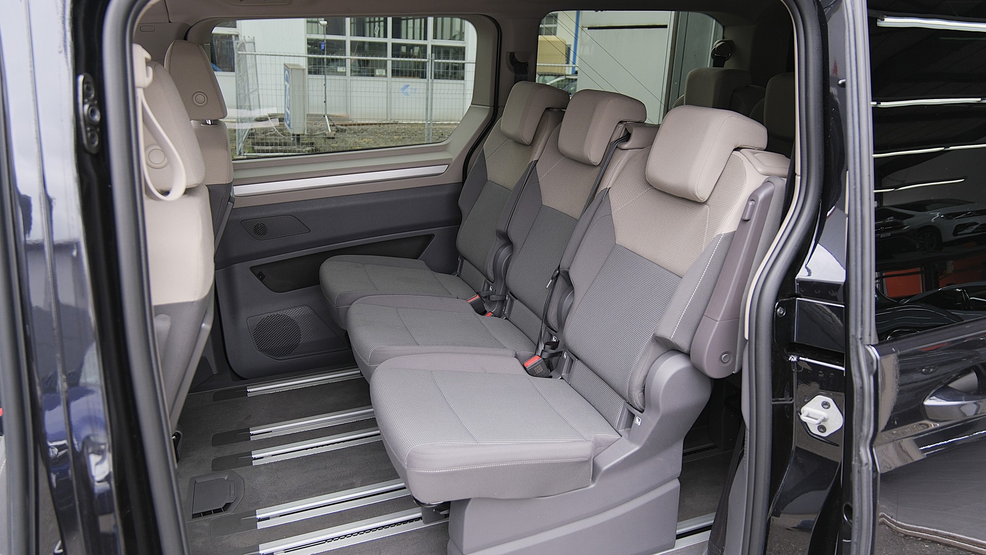 VW Multivan 2.0 TDI Life DSG Lang " 8 Sitze "-image-5