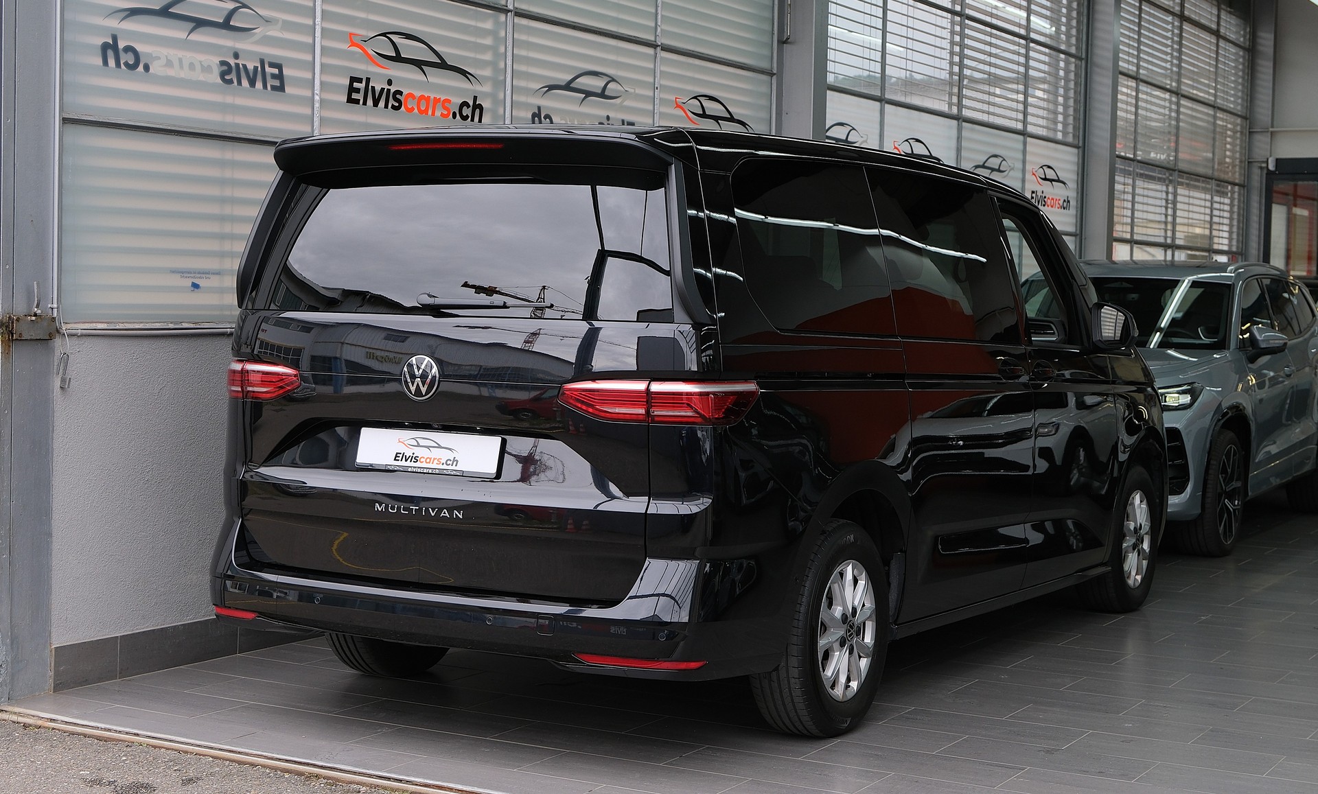 VW Multivan 2.0 TDI Life DSG Lang " 8 Sitze "-image-26
