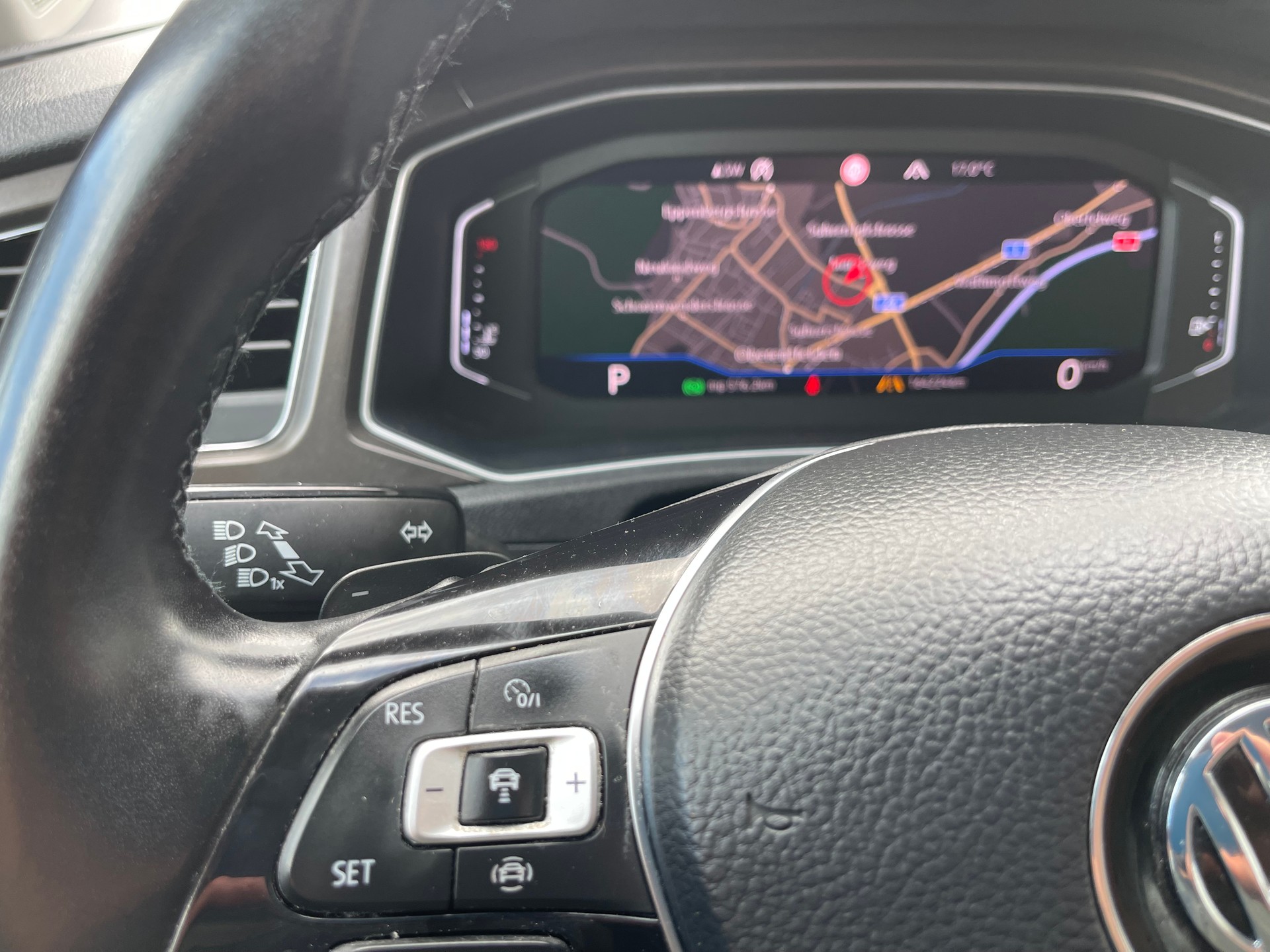 VW T-Roc 1.5 TSI EVO Sport DSG 4Motion-image-14