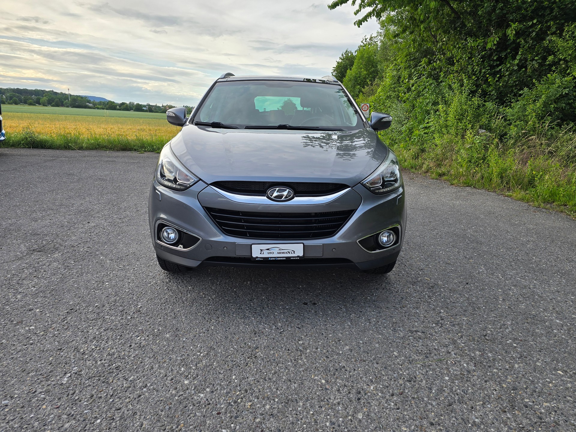 HYUNDAI iX 35 2.0 CRDi Premium 4WD Automatic-image-1