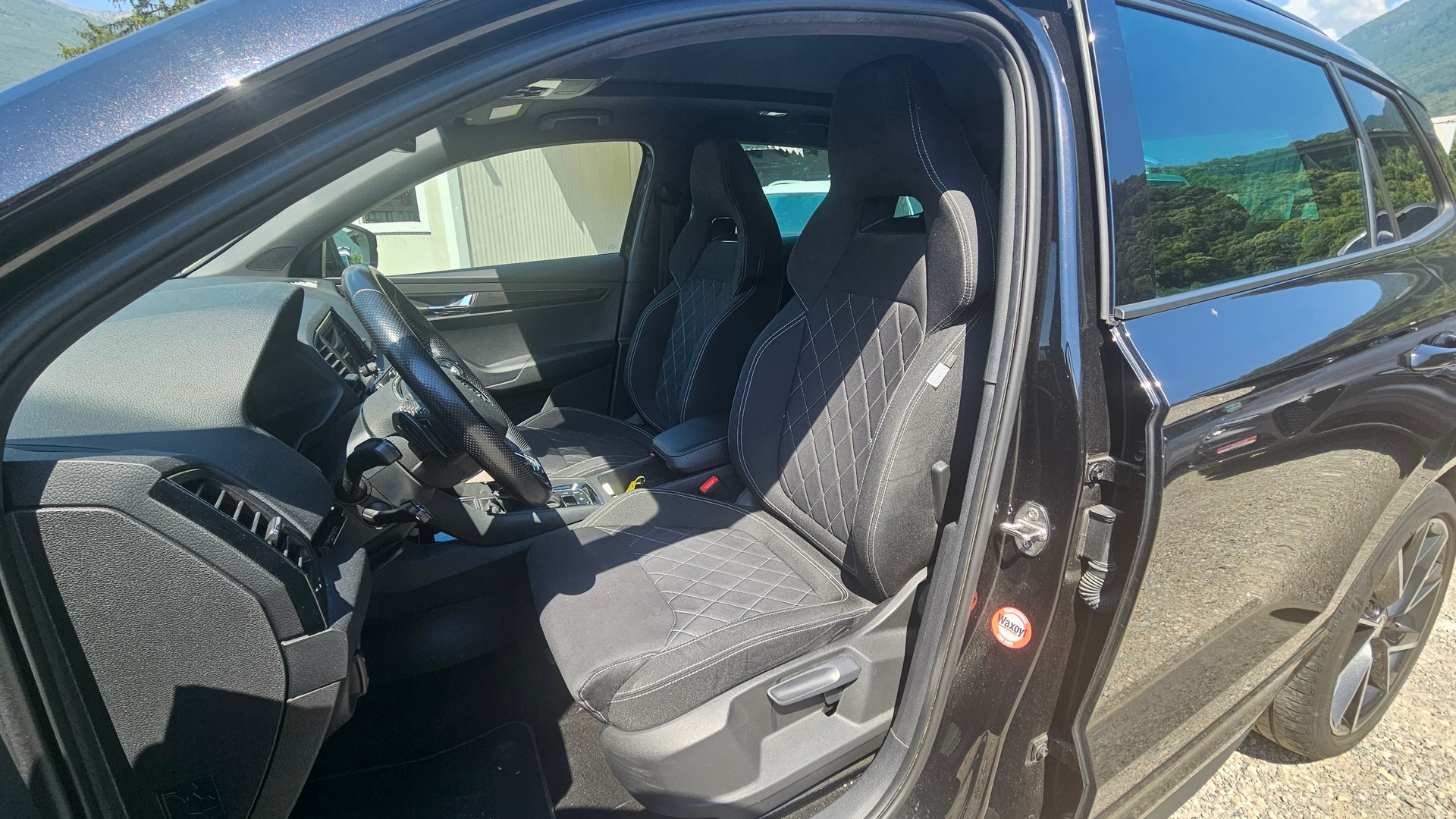 SKODA Karoq 2.0 TSI SportLine 4x4 DSG-image-7