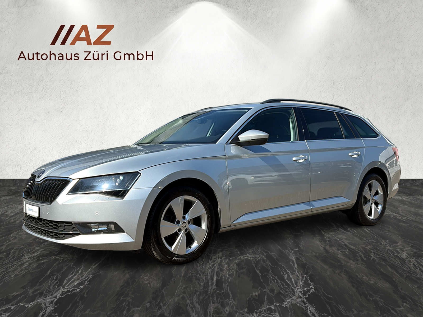 SKODA Superb Combi 2.0 TDi Ambition 4x4 DSG-image-0