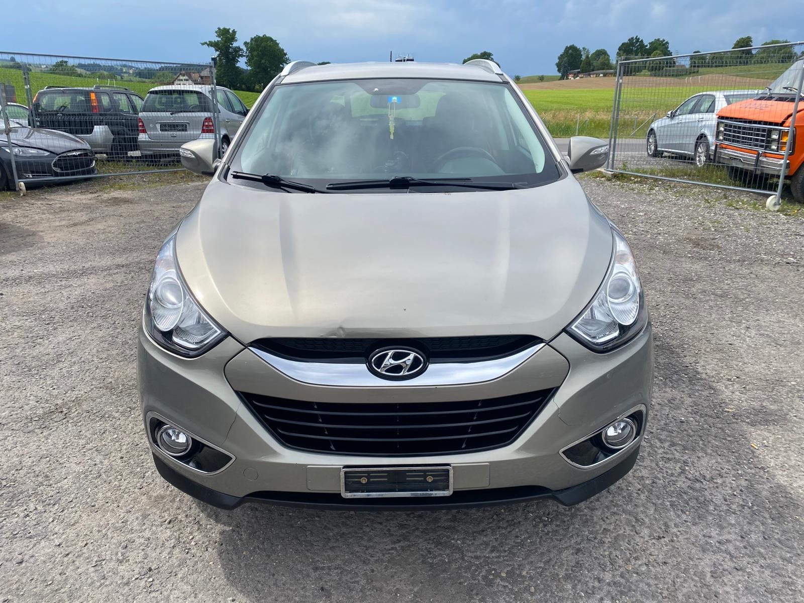 HYUNDAI iX 35 2.0 CRDi Premium 4WD-image-2