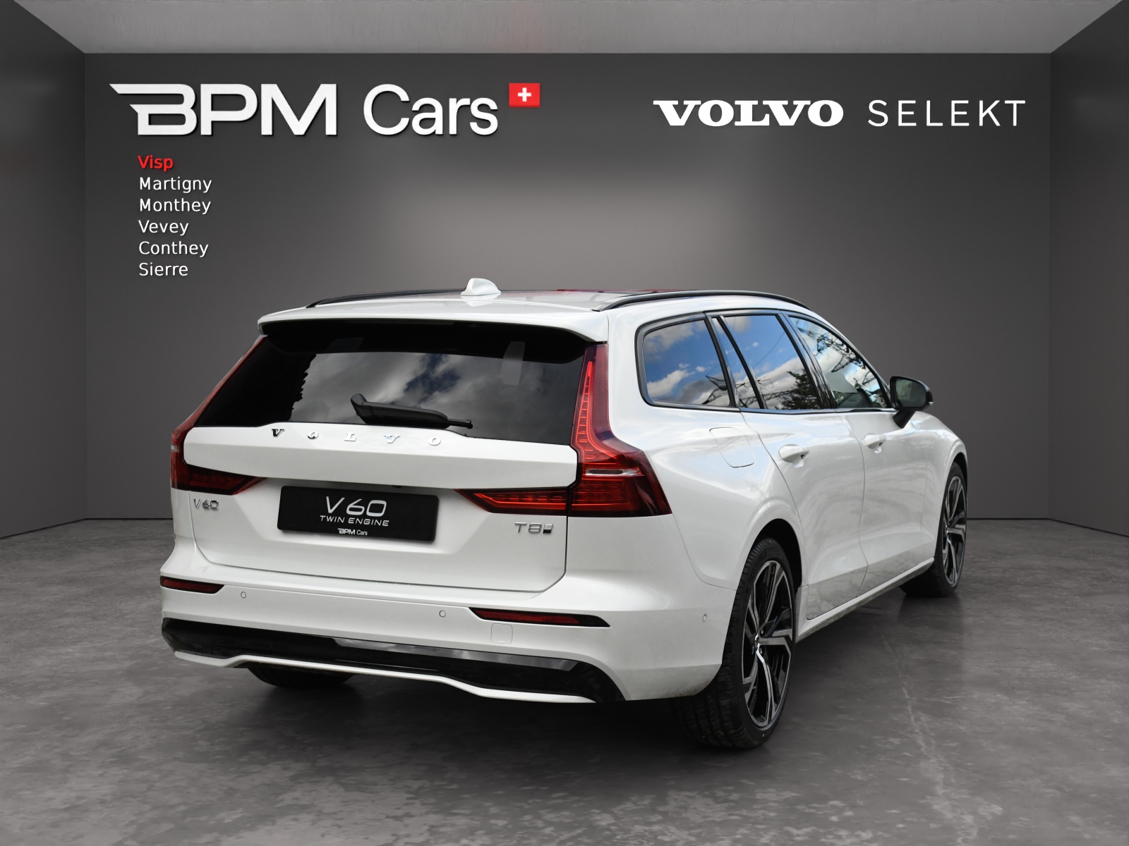 Image VOLVO V60 V60 T8 eAWD Plug in Hybrid Ultra Dark Geartronic