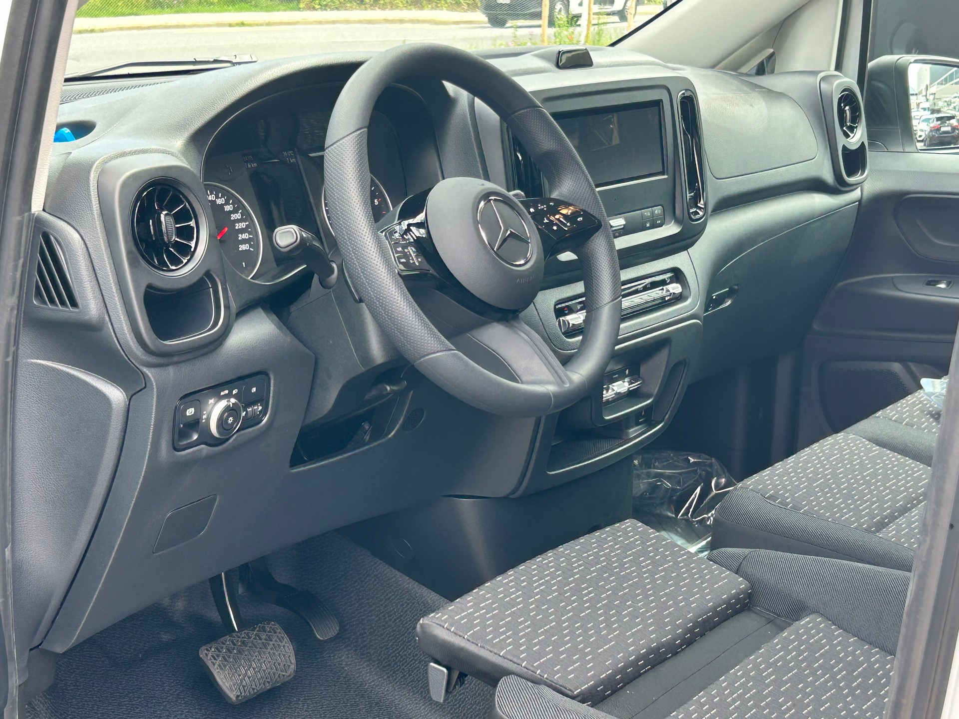 MERCEDES-BENZ Vito 114 CDI KA Lang Worker 4Matic-image-12